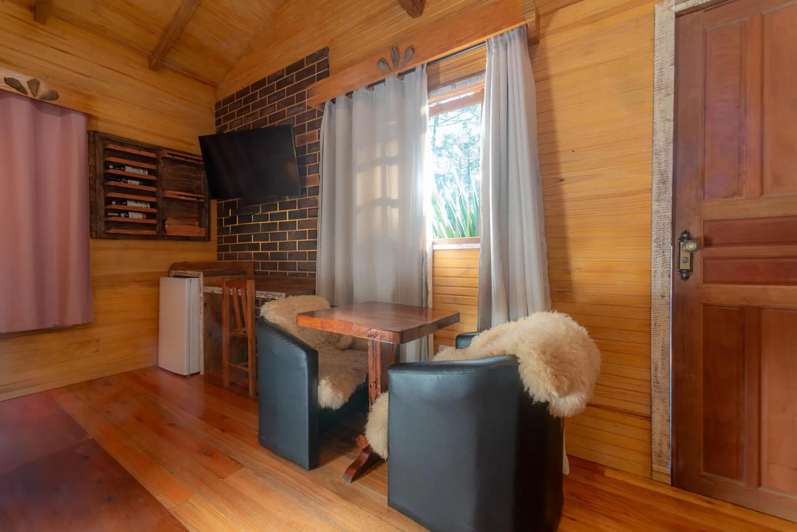 TV and multimedia in Pousada Caminhos da Natureza