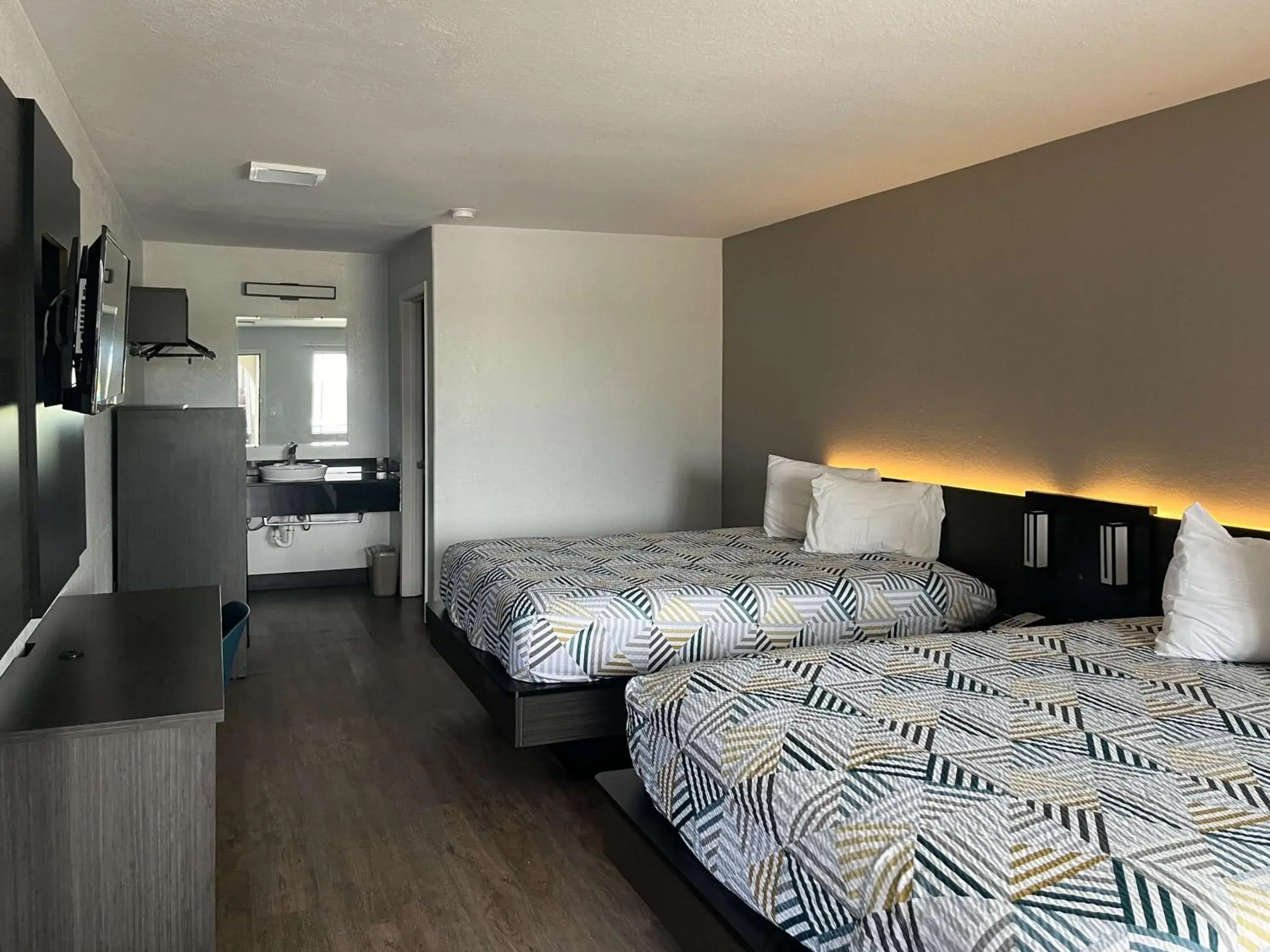 Triple Room in Motel 6 Seguin TX Triple Room in Motel 6 Seguin TX