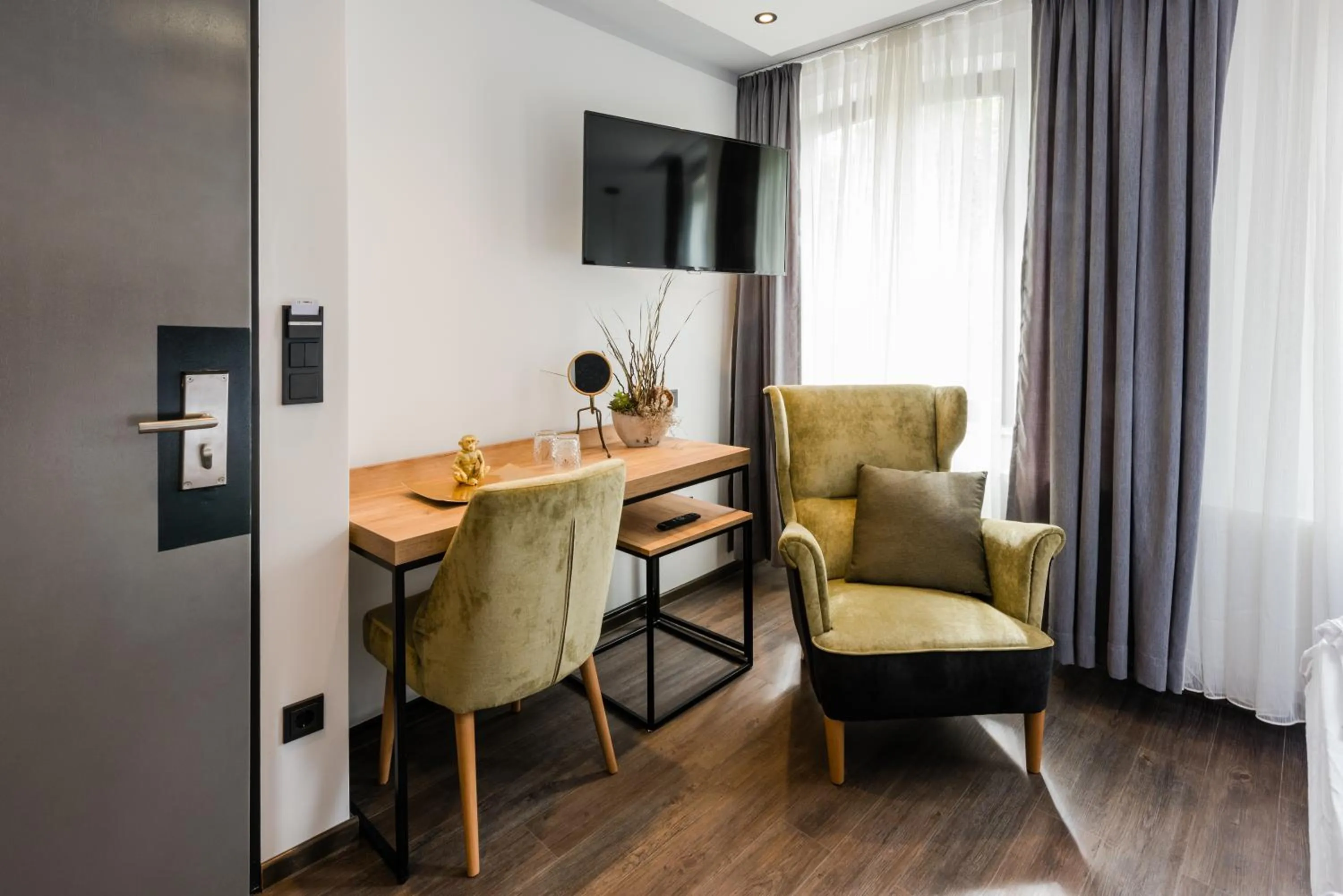 hair dresser in 360 Grad Hotel & Bar