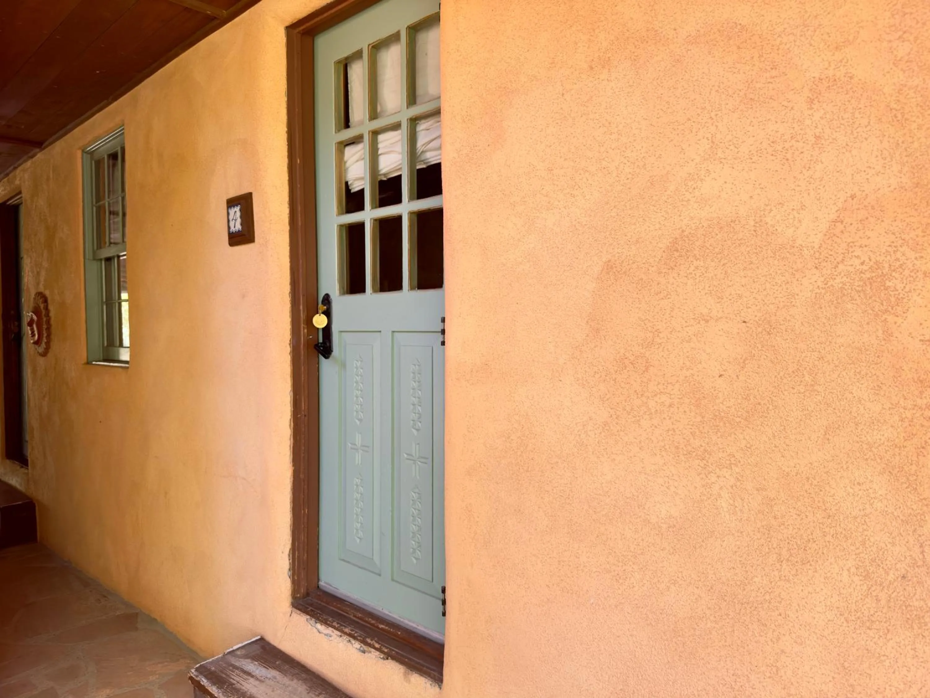 Old Taos Guesthouse B&B