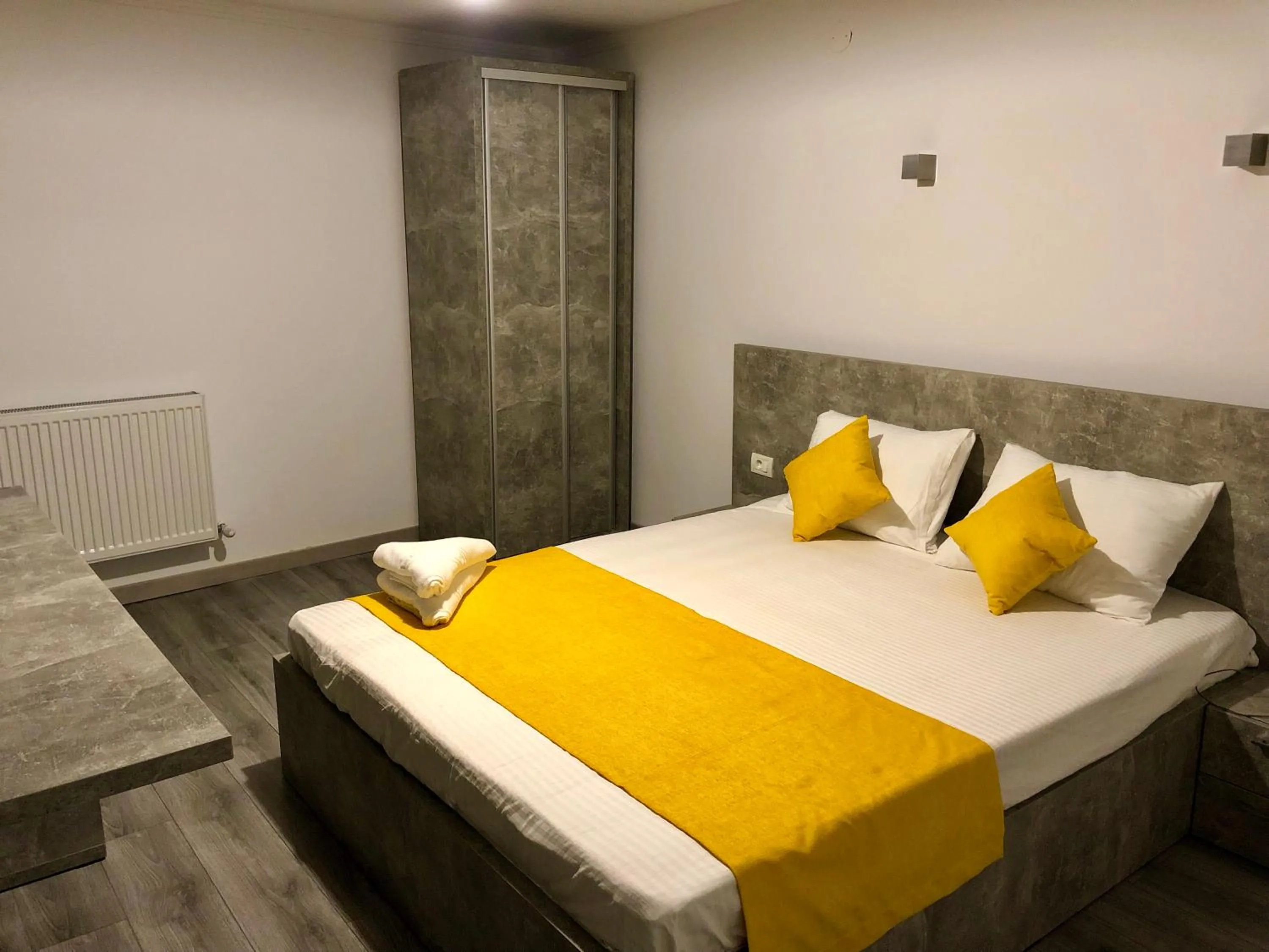 Bed in MAV Boutique Villa