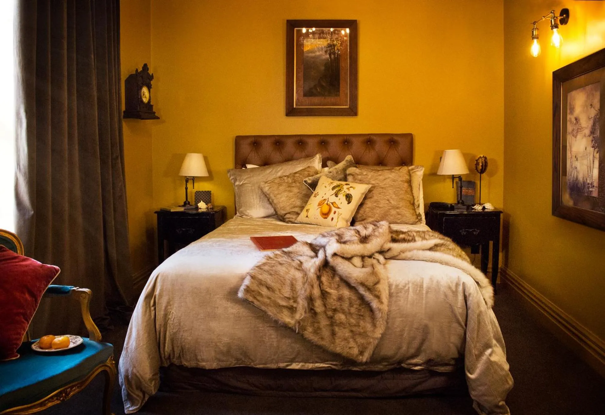 Bed in The Royal Hotel Featherston - Boutique Hotel