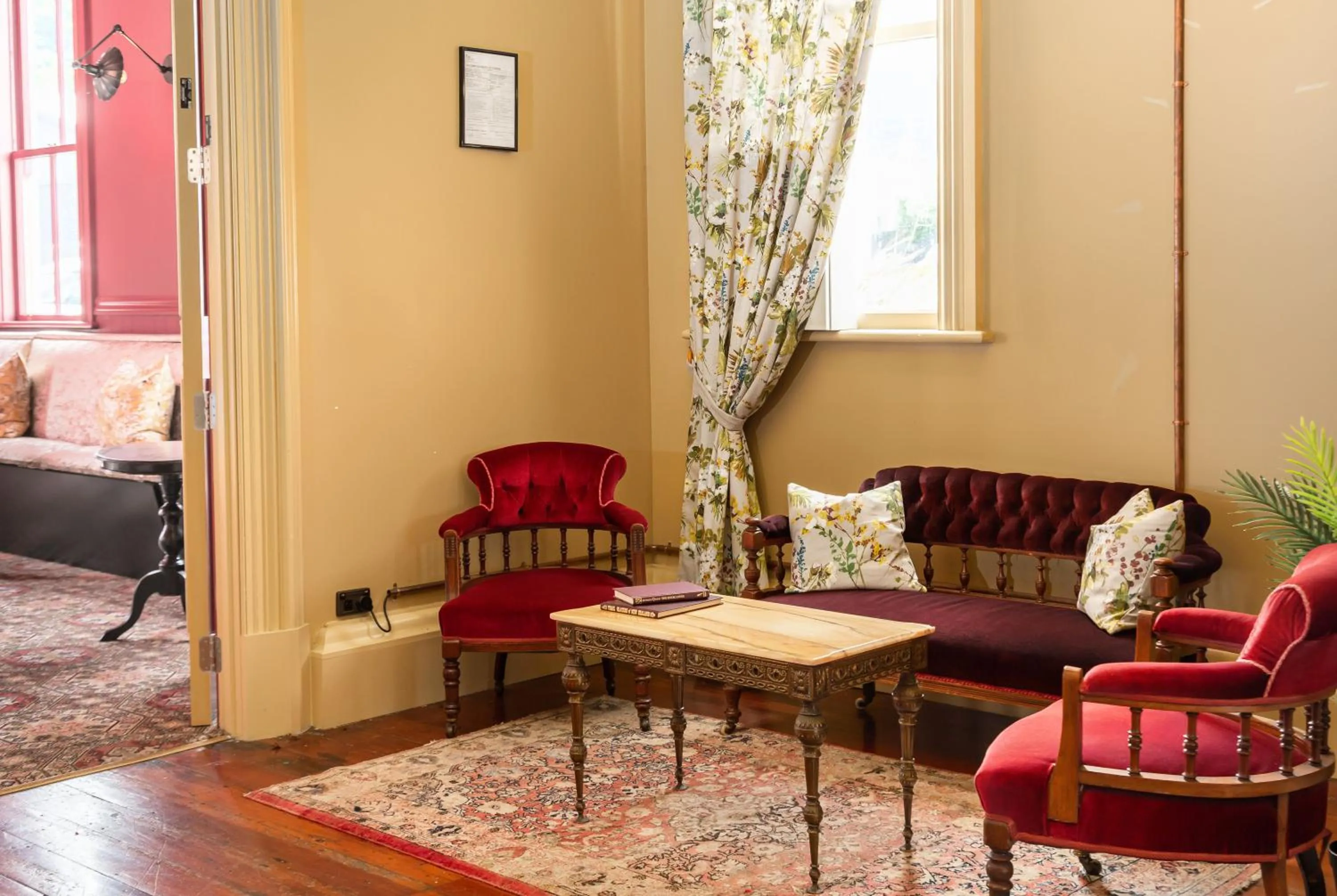 The Royal Hotel Featherston - Boutique Hotel