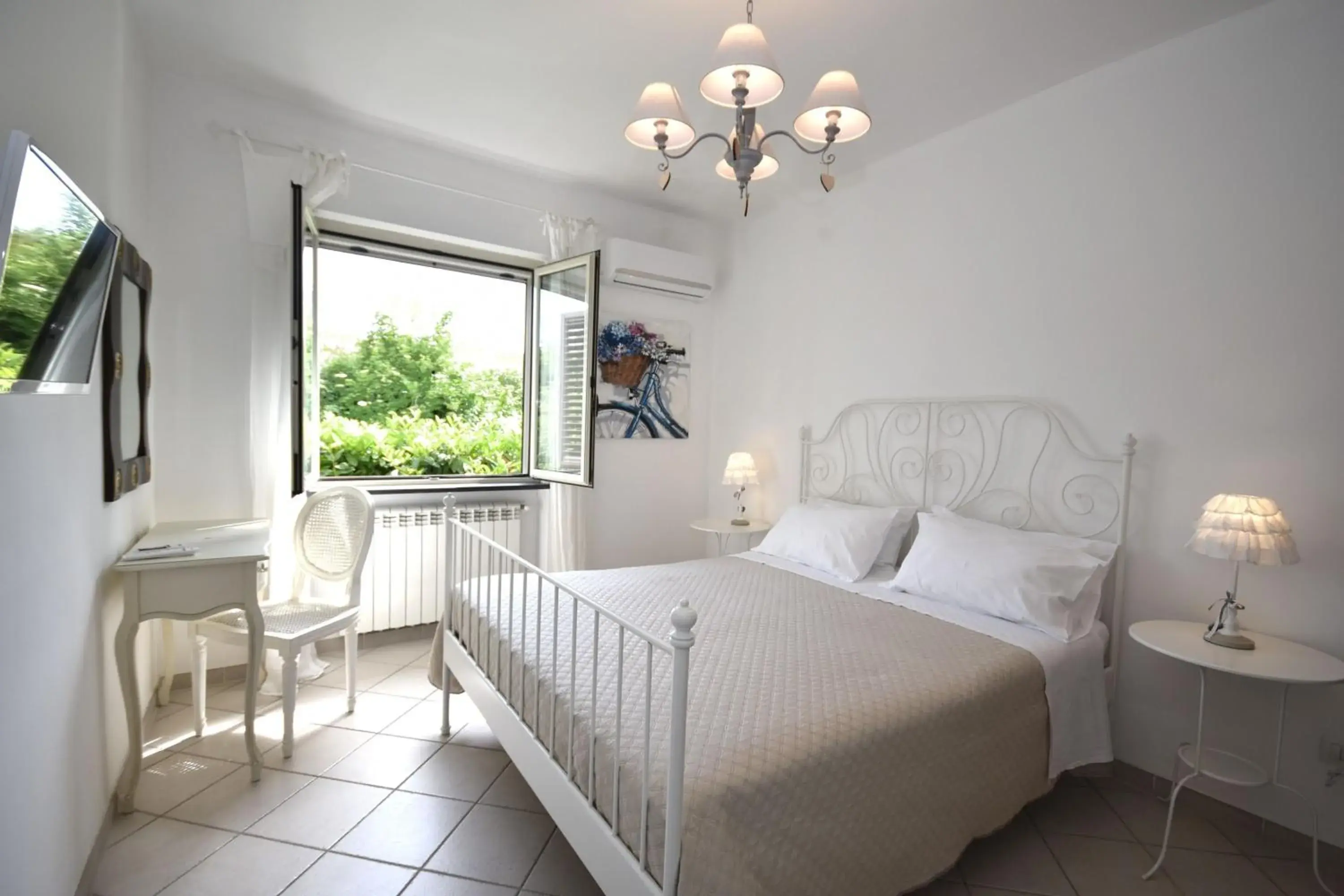 Double Room with Private Bathroom in Domus Olea Double Room with Private Bathroom in Domus Olea