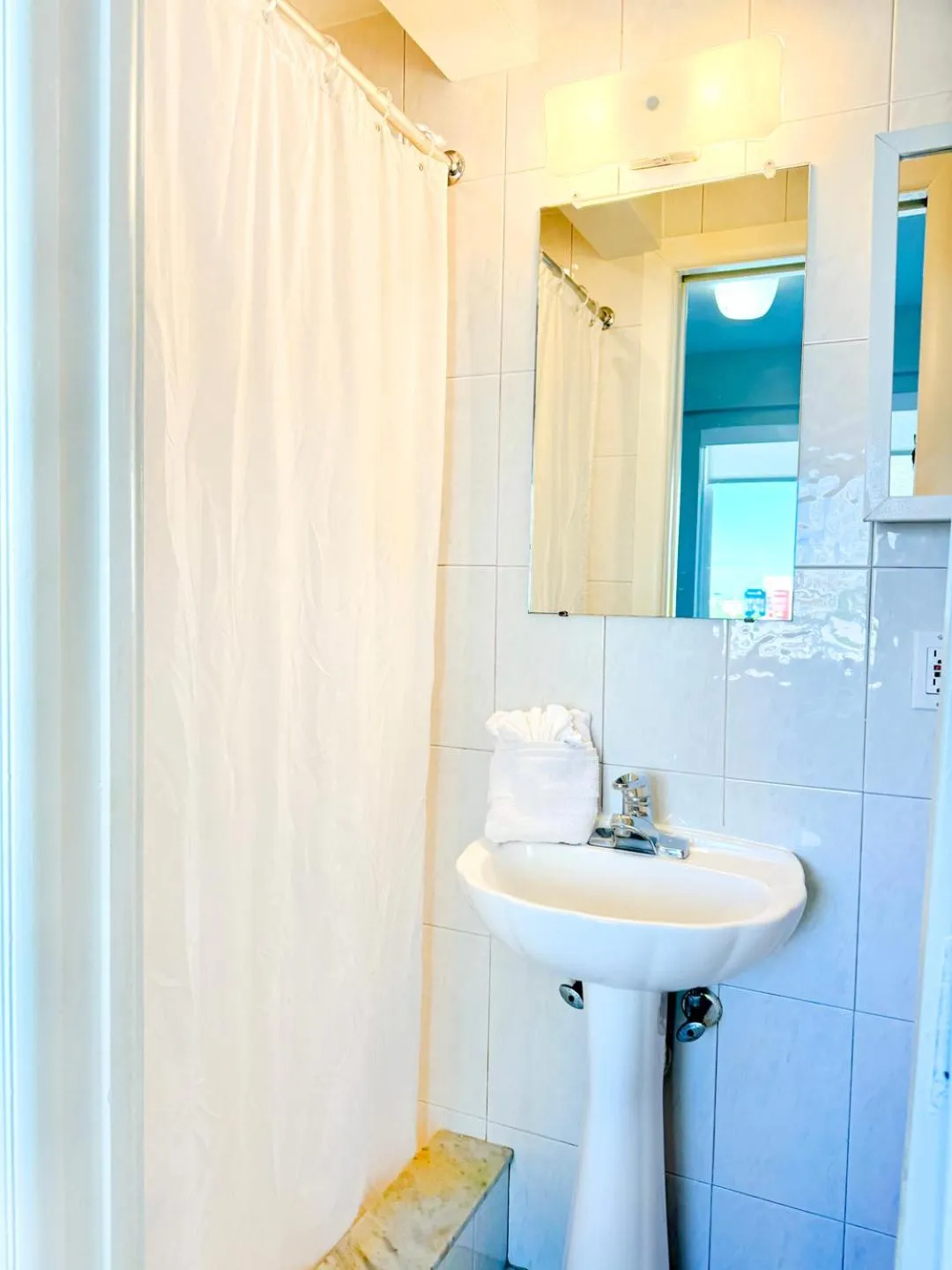 Coliseum Ocean Resort