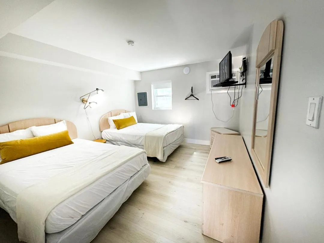 Bed in Coliseum Ocean Resort