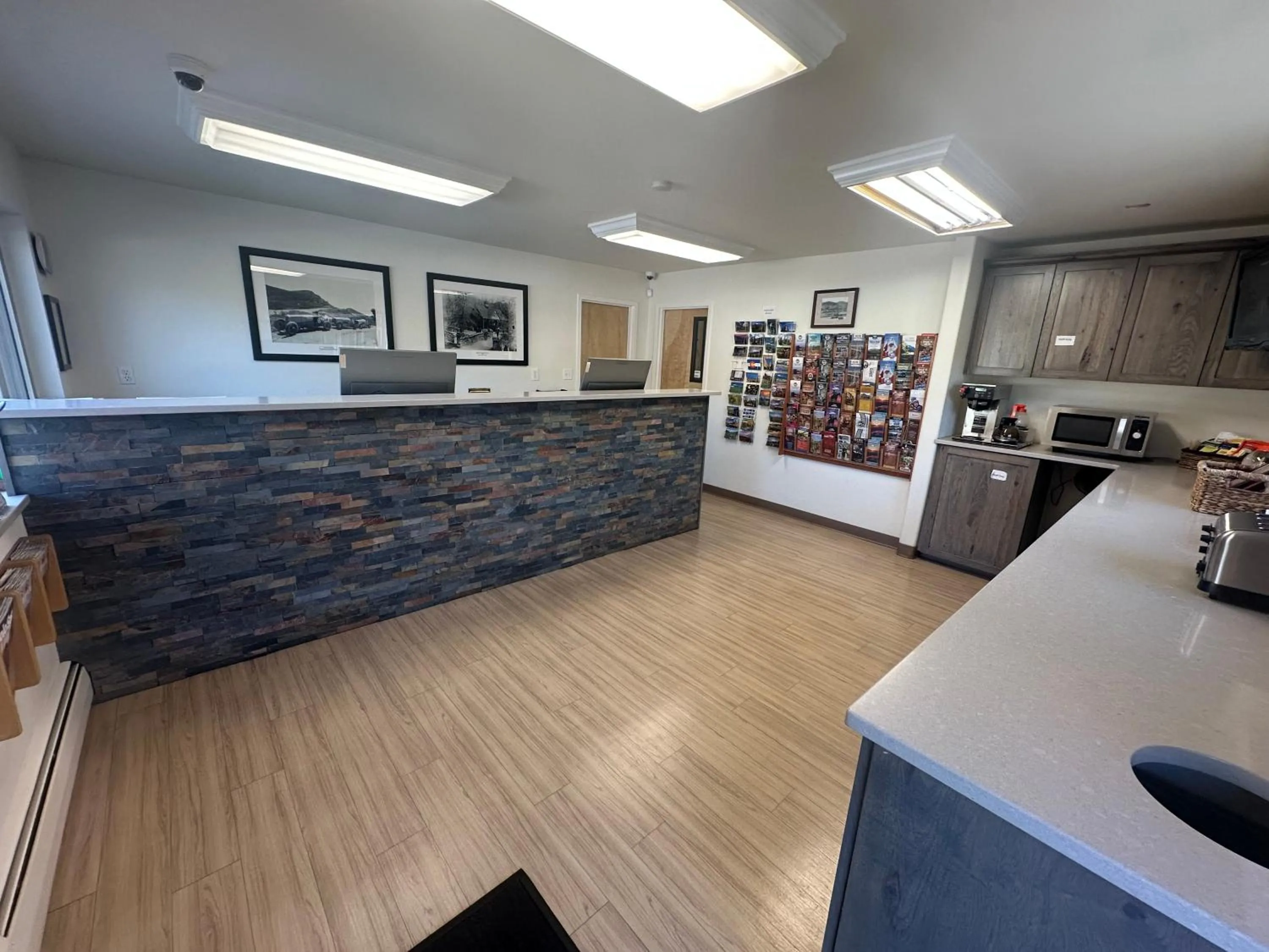 Lobby or reception in Villa Motel at Manitou Springs