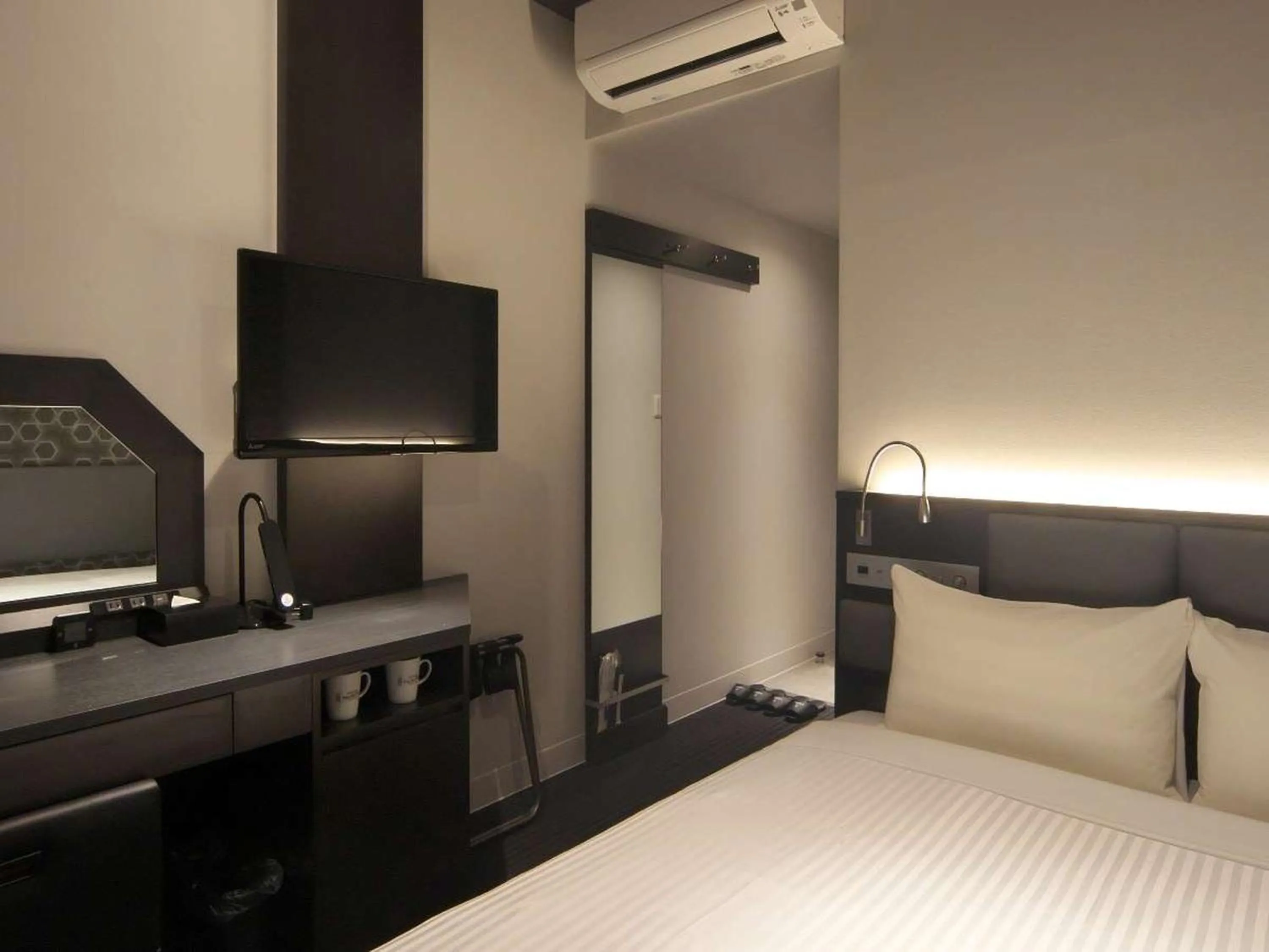 Photo of the whole room, Bed in Hotel Halrotto Fukuoka Hakata