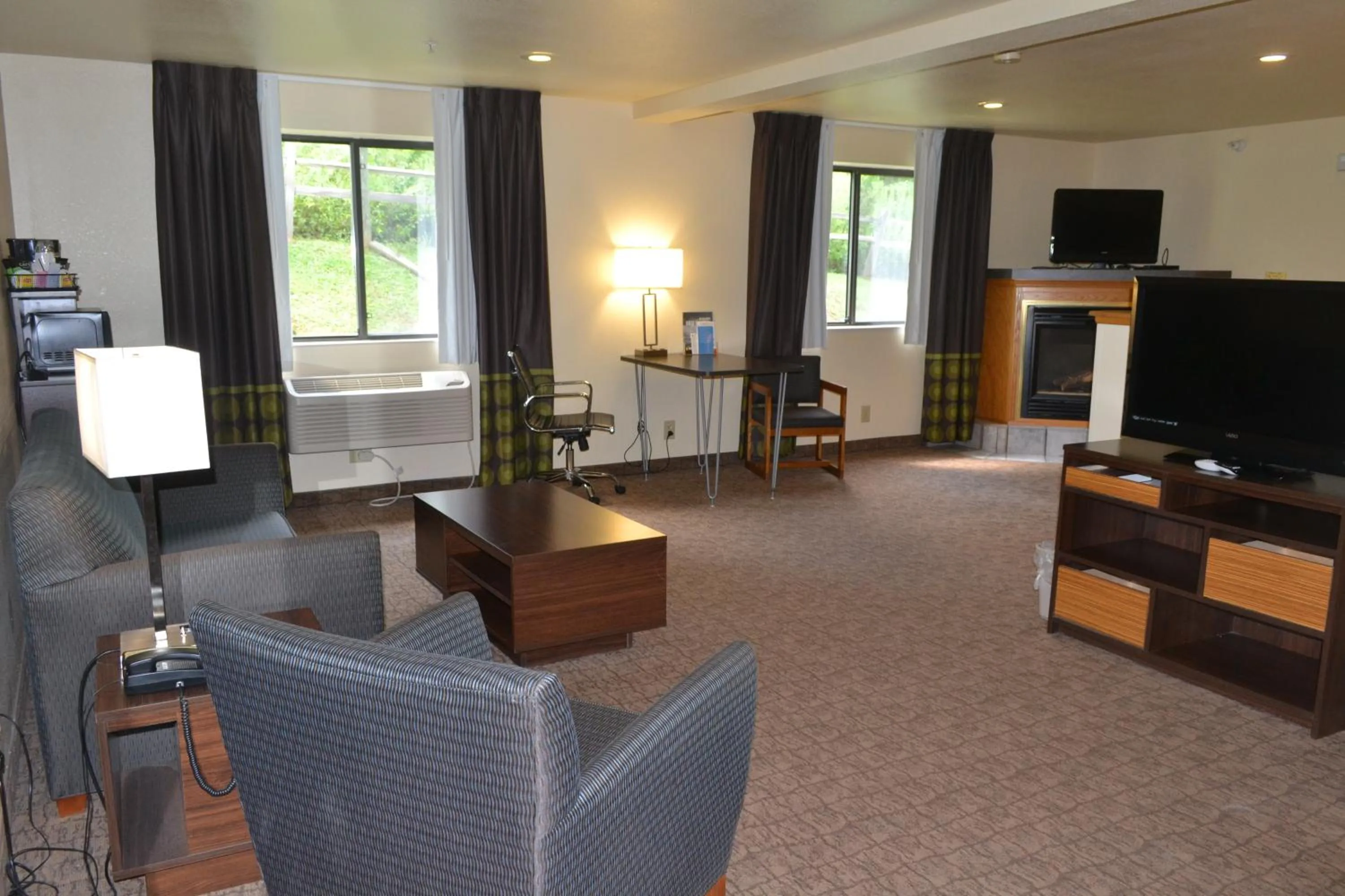 Super 8 by Wyndham Lebanon