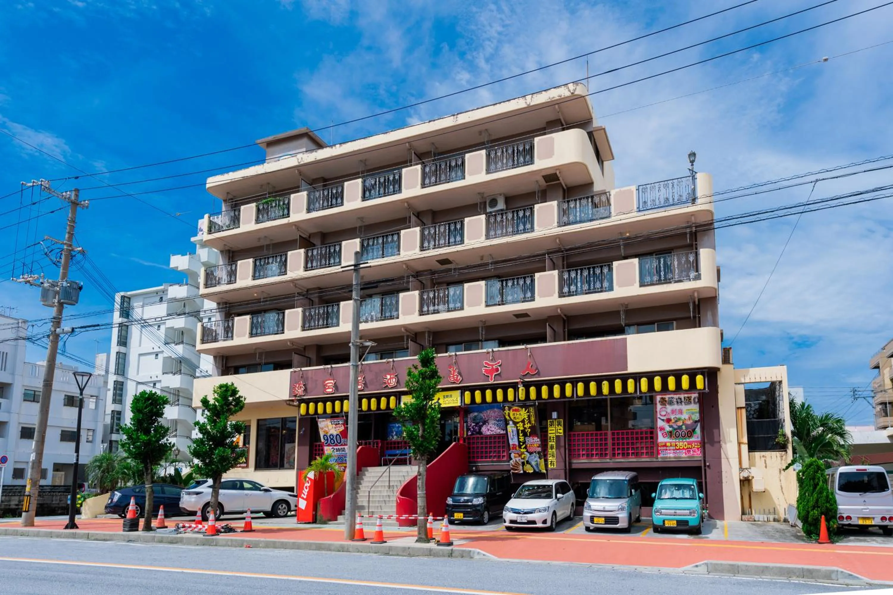 Property building in Little Santa