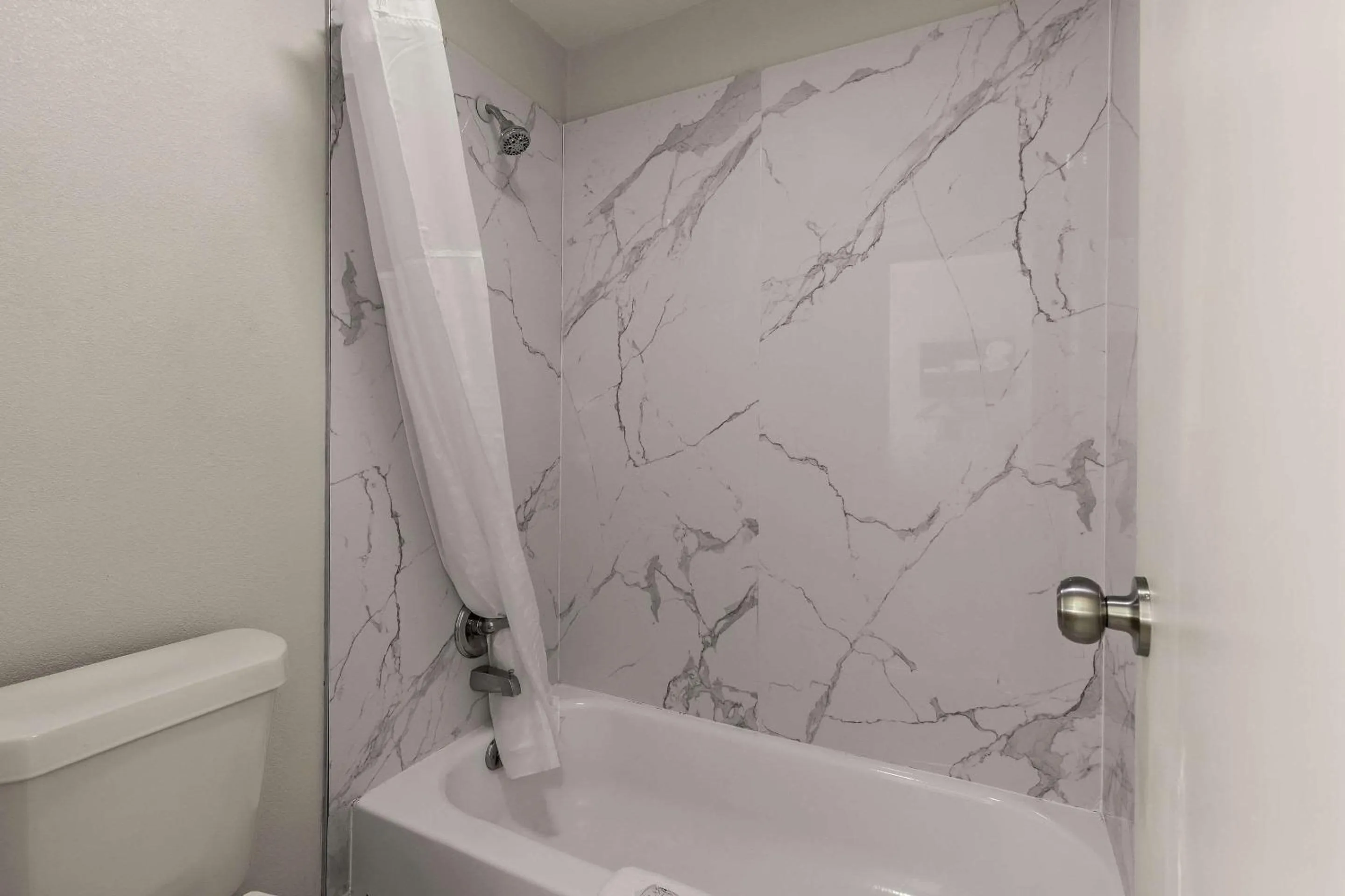 Bedroom in Quality Inn Monroe