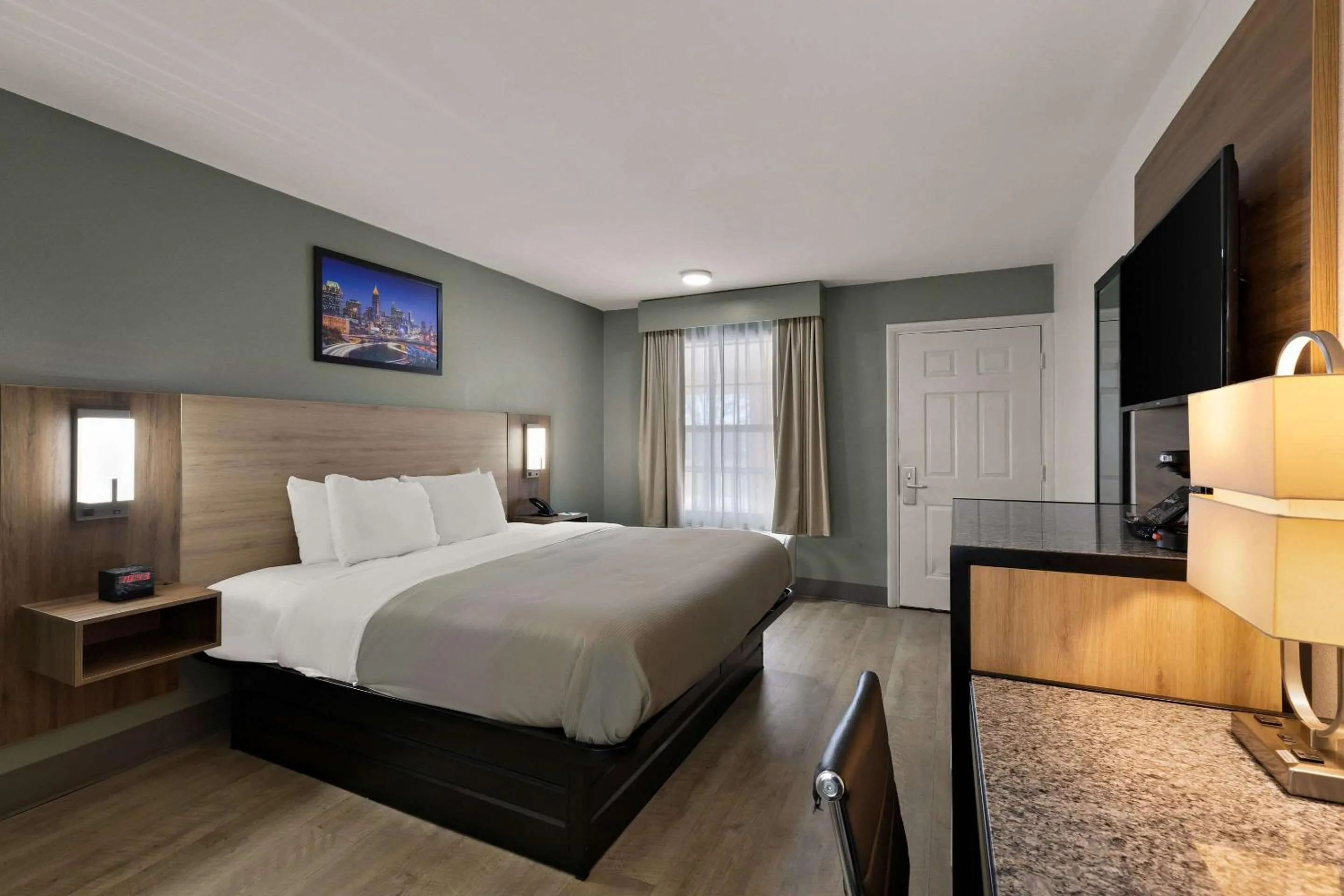 Bedroom, Bed in Quality Inn Monroe