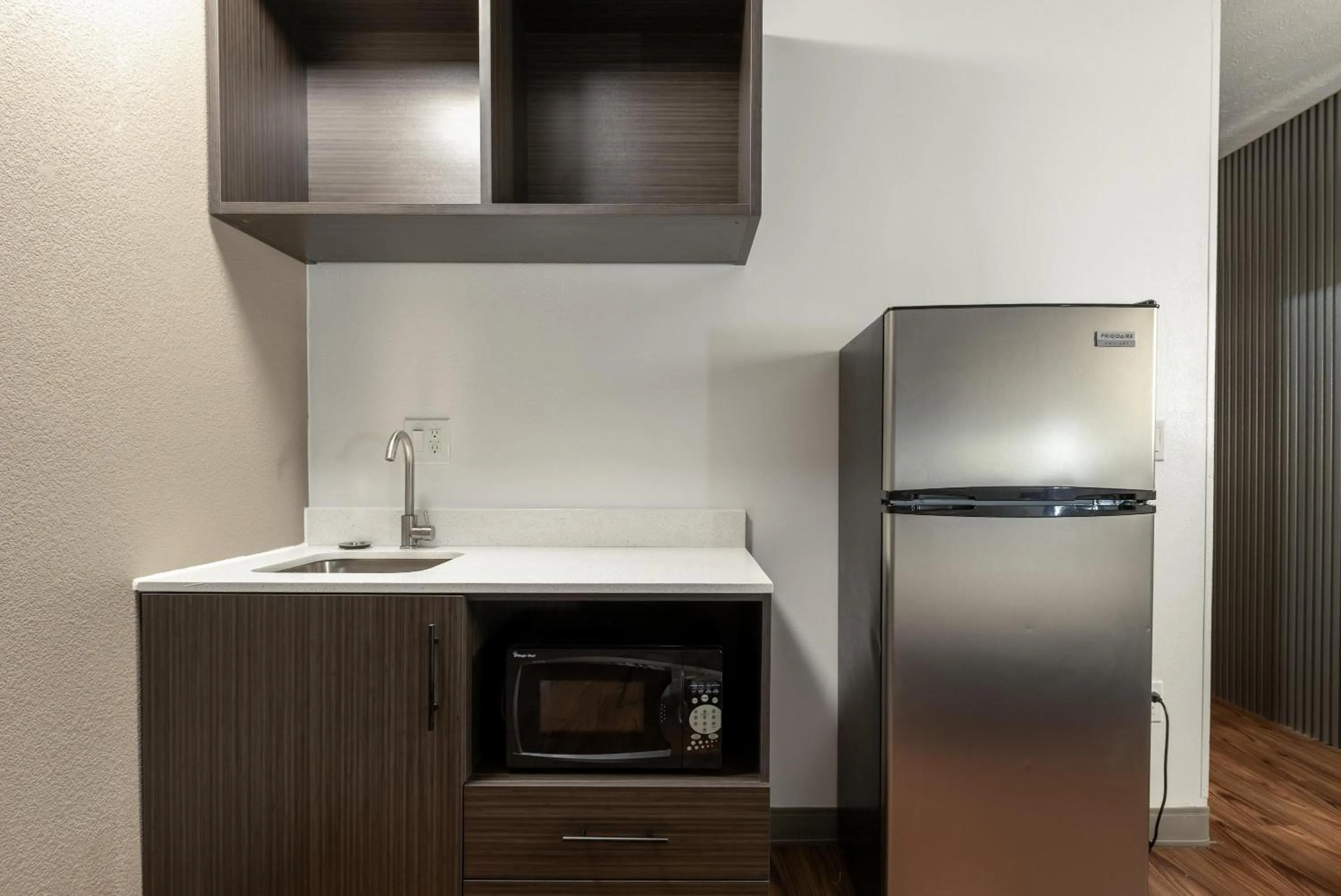 Kitchen or kitchenette in Studio 6 Limon, CO I 70