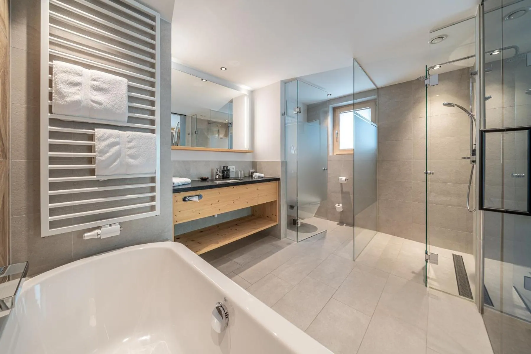 Bathroom in Gletscherblick- serviced apartments