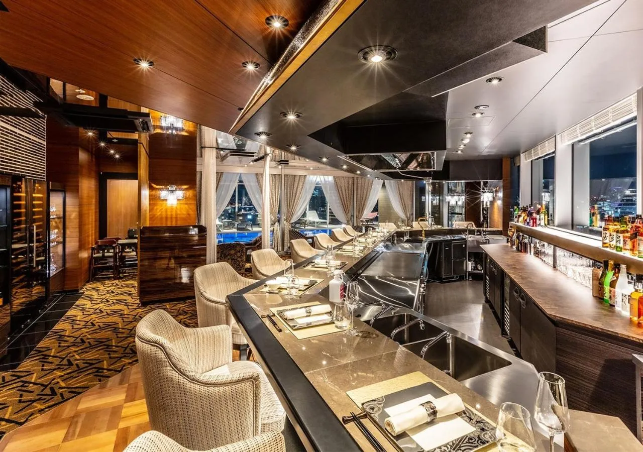 Restaurant/places to eat in APA Hotel & Resort Ryogoku Ekimae Tower