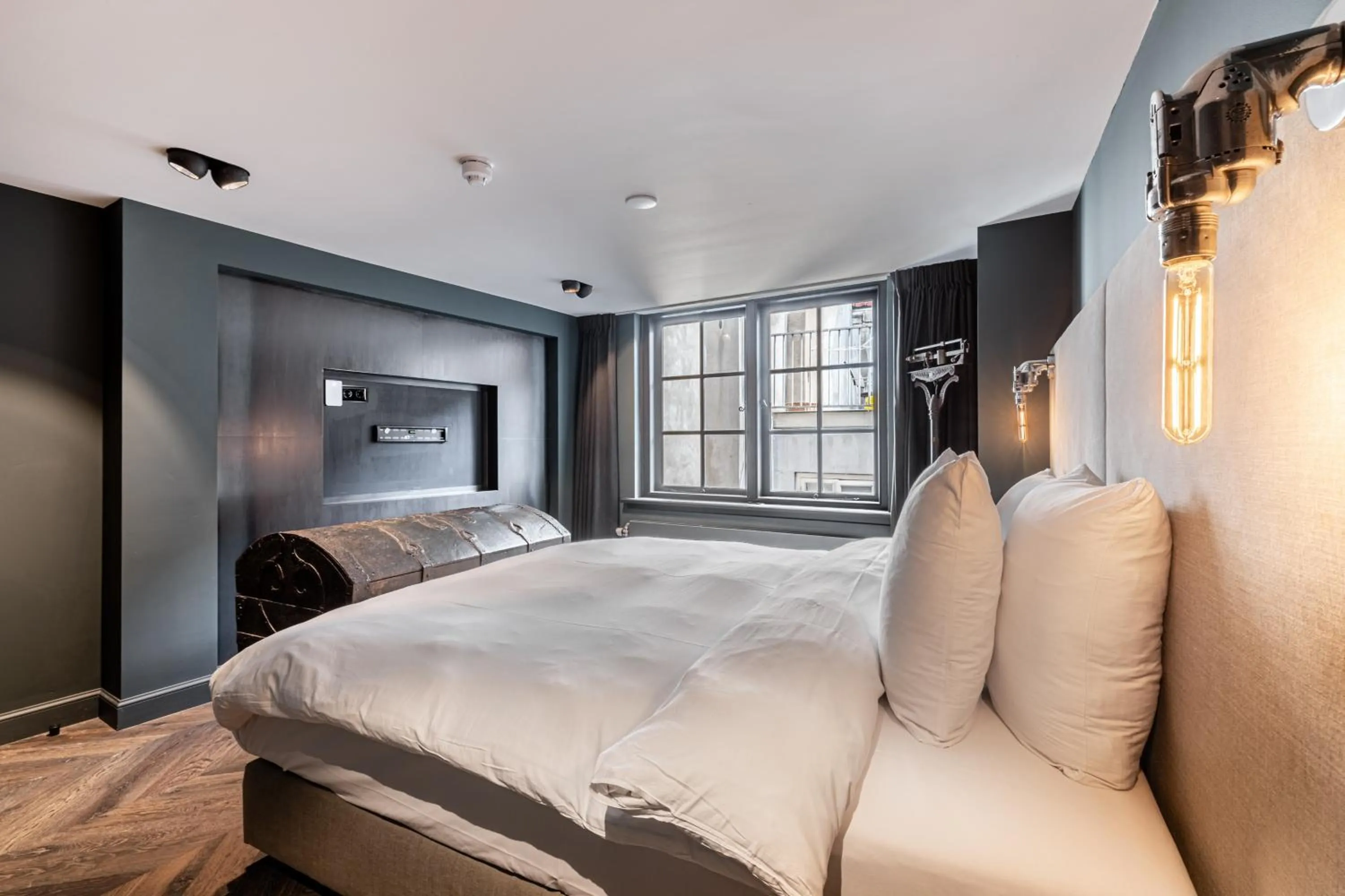 Photo of the whole room, Bed in Boutique Hotel The Craftsmen