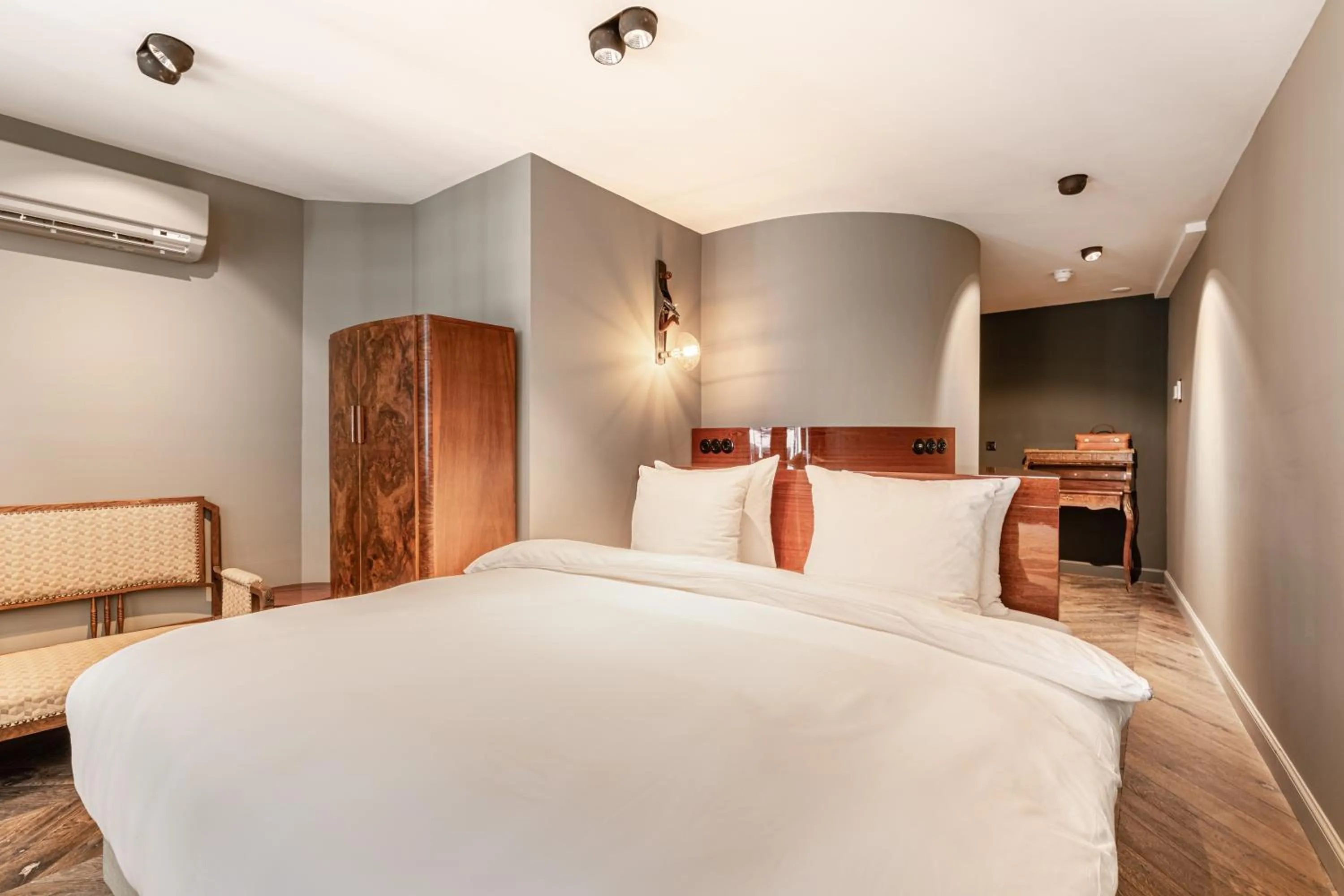 Bed in Boutique Hotel The Craftsmen