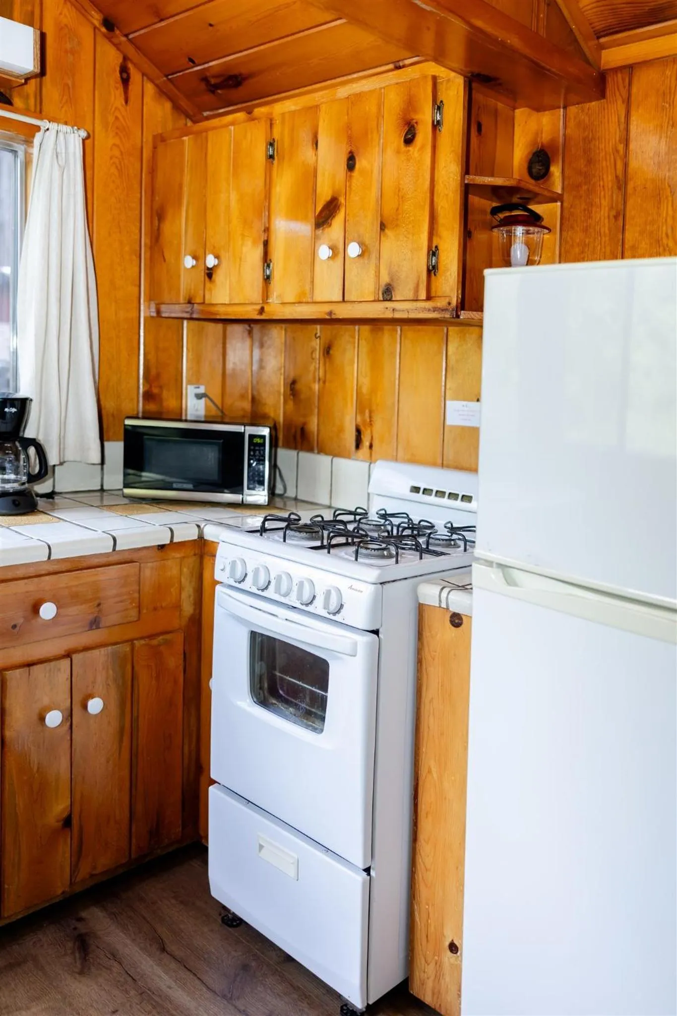 kitchen in Fern River Resort
