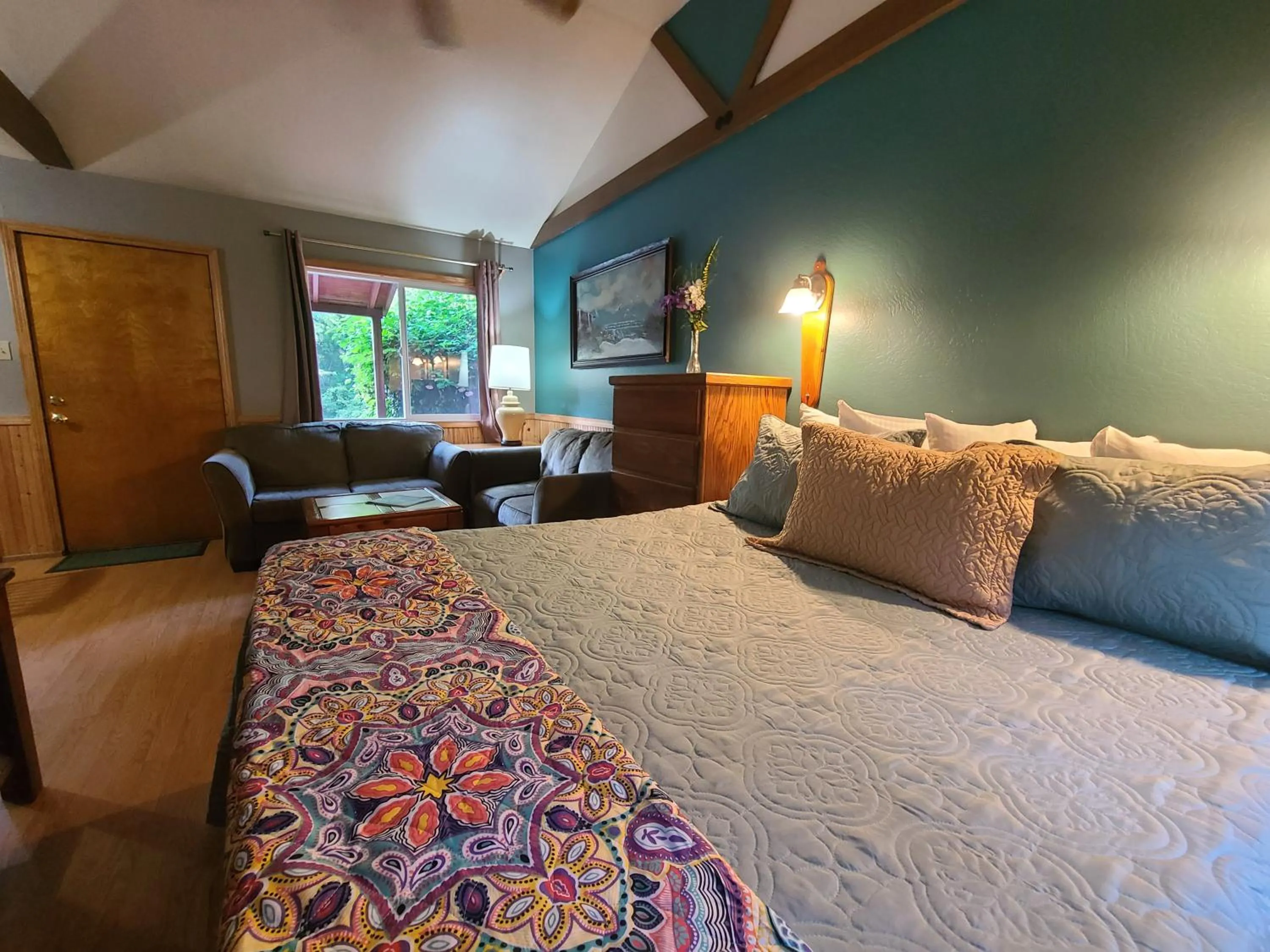 Bed in Fern River Resort