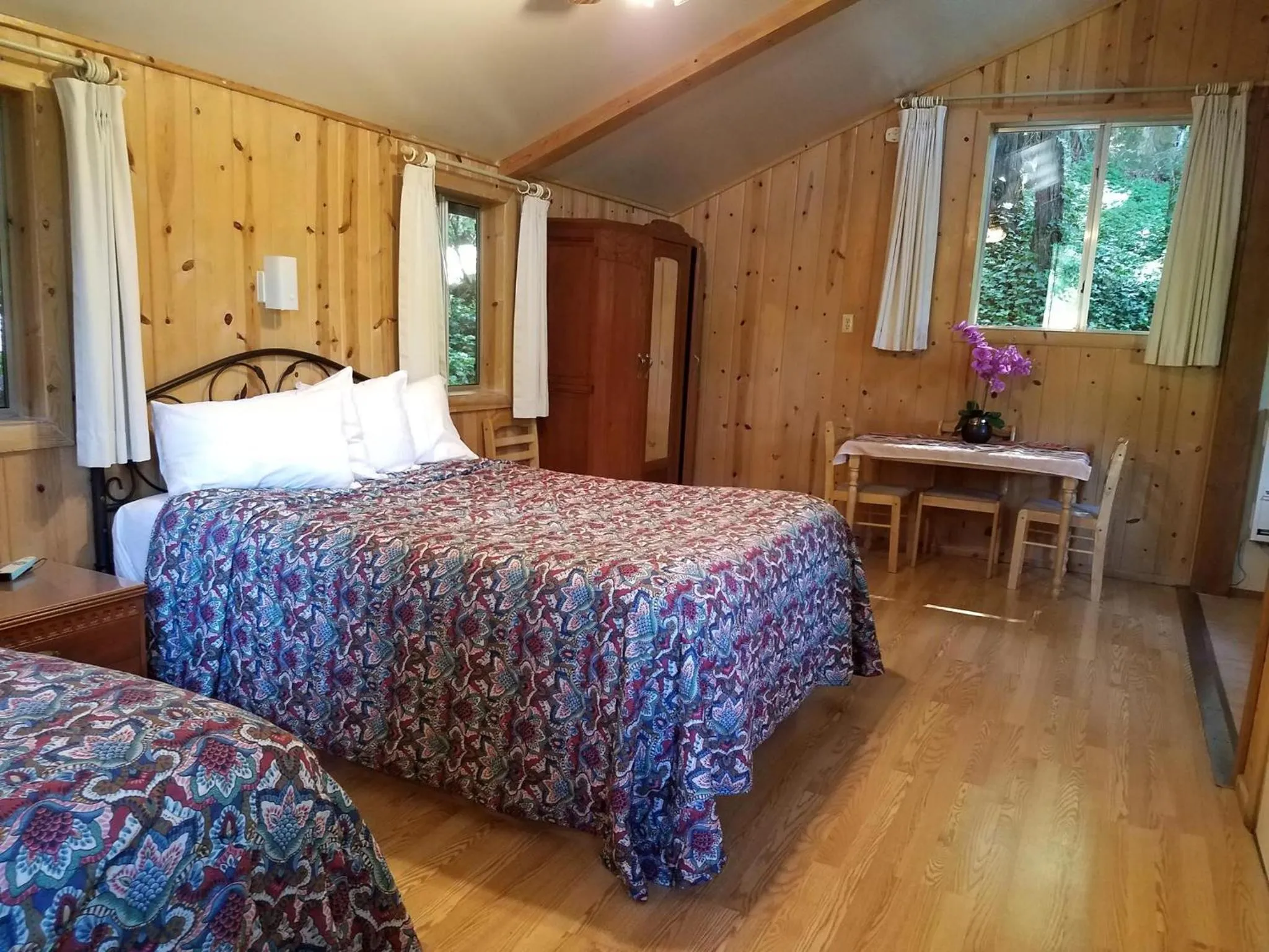 Bed in Fern River Resort