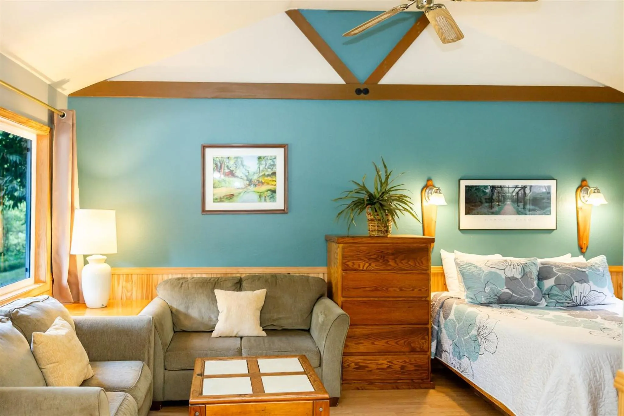 Bed in Fern River Resort