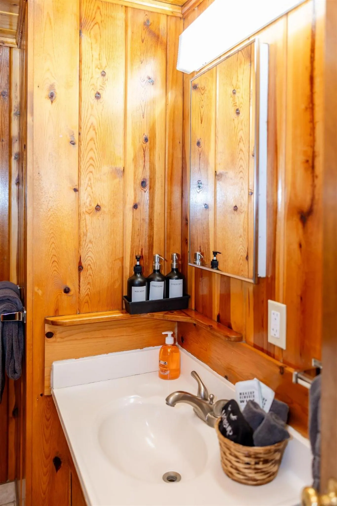 Bathroom in Fern River Resort