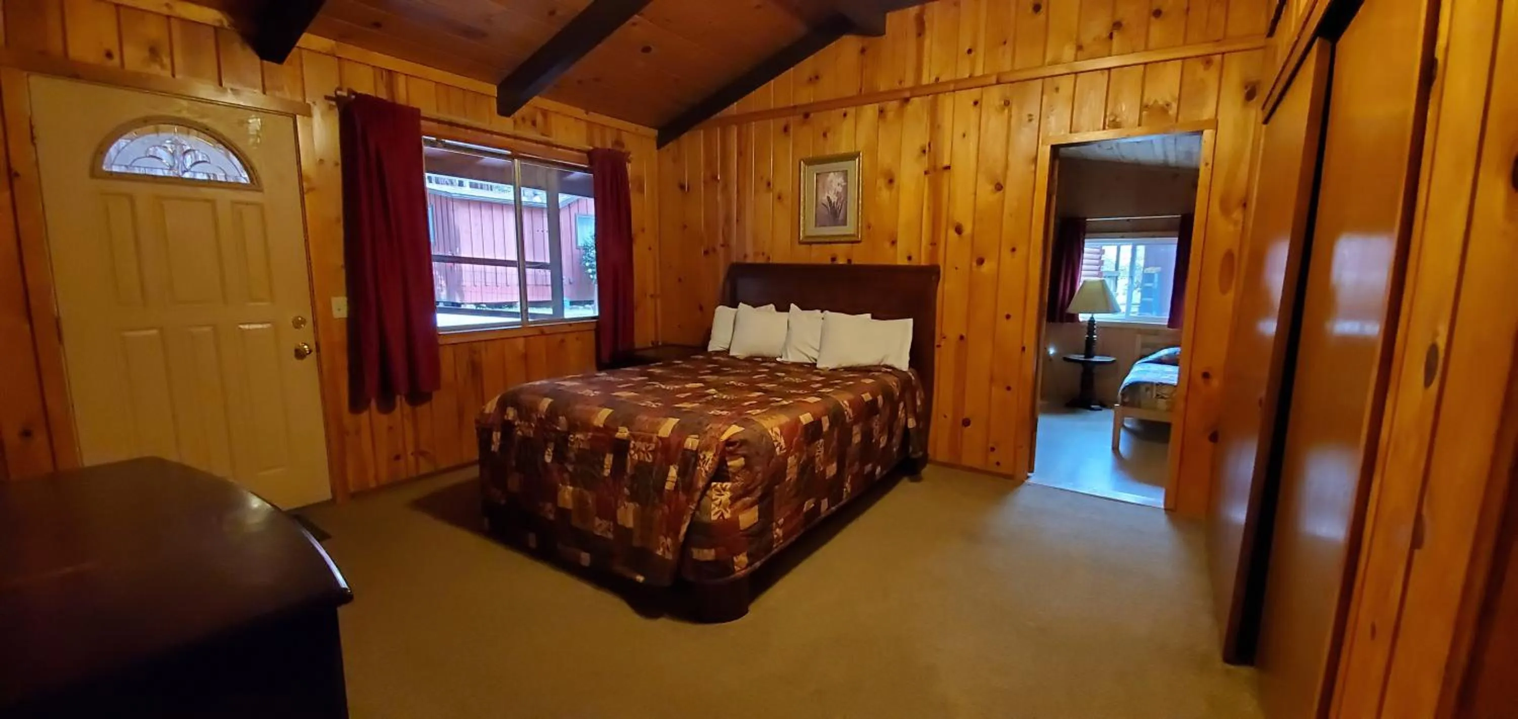 Bed in Fern River Resort