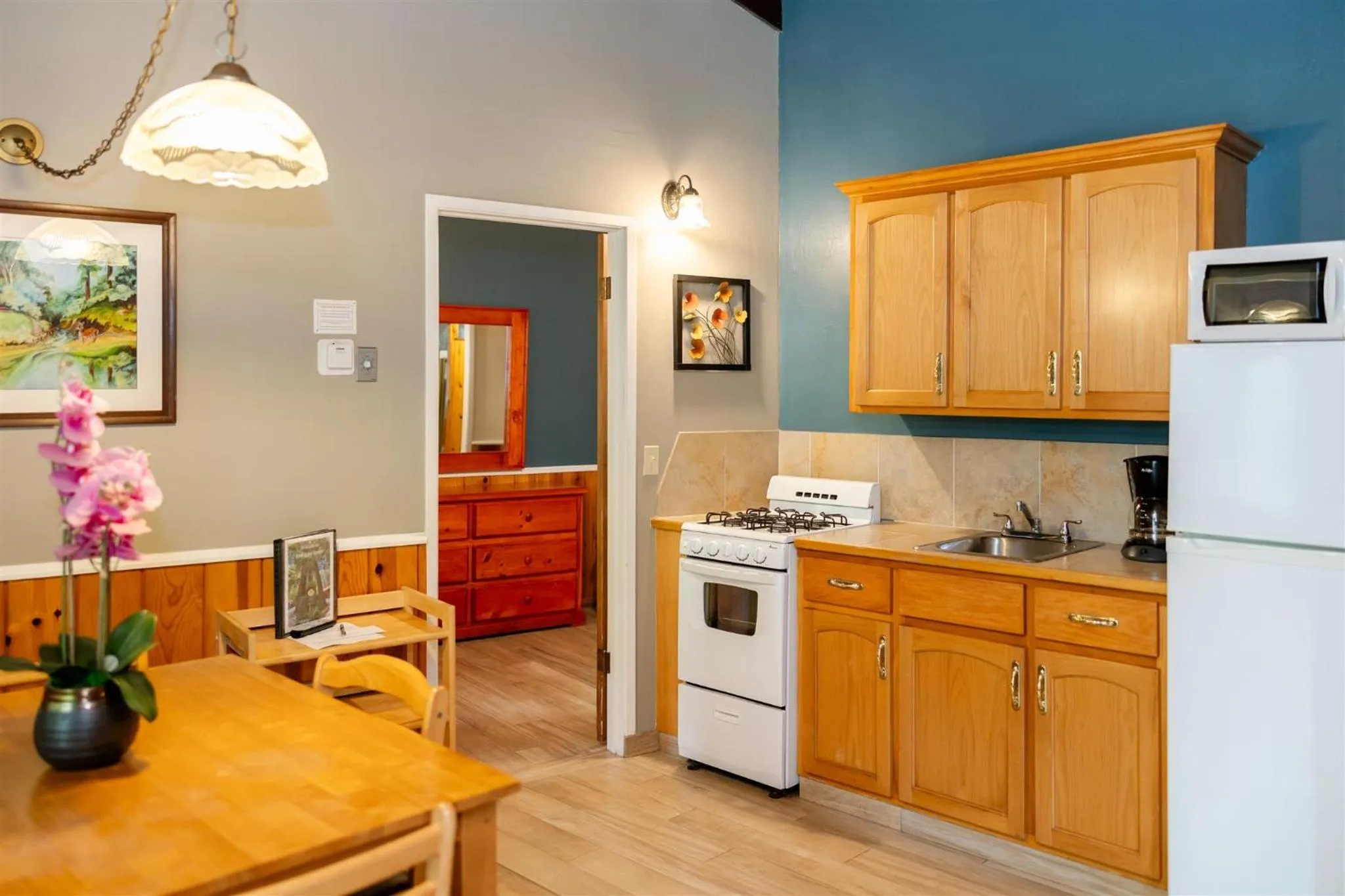 Kitchen or kitchenette in Fern River Resort