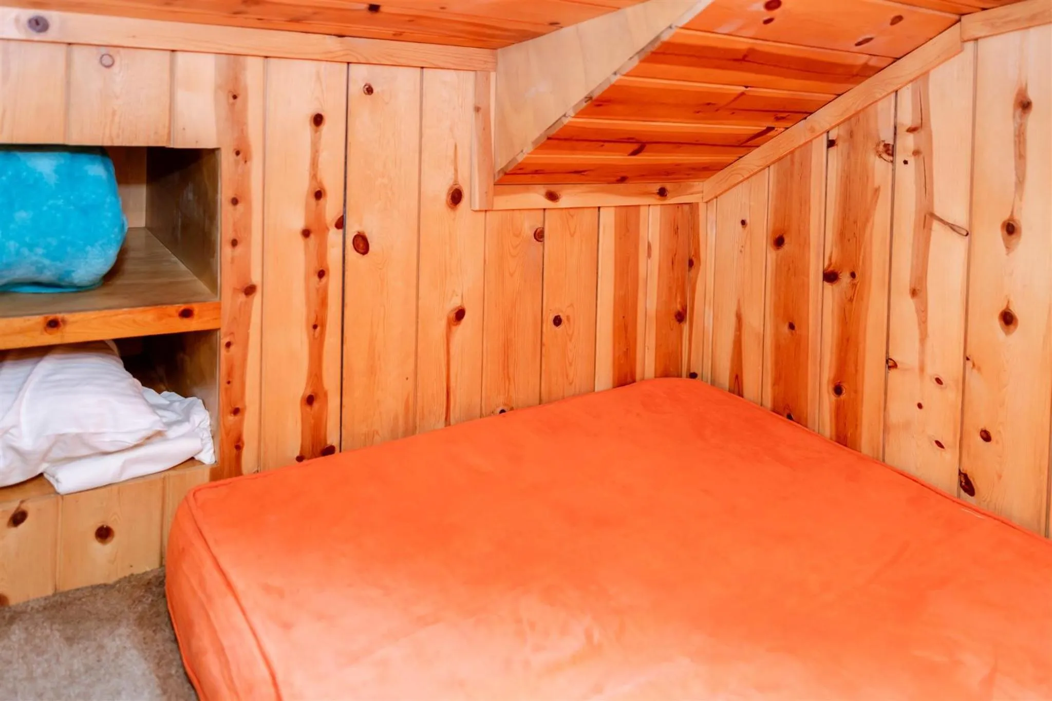 Bed in Fern River Resort