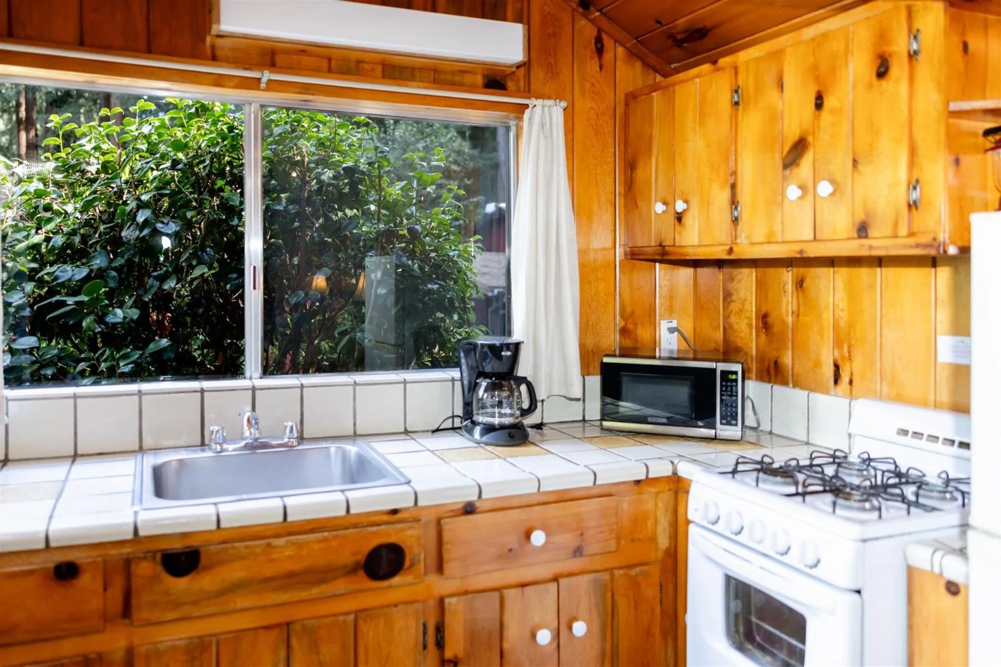 Coffee/tea facilities in Fern River Resort