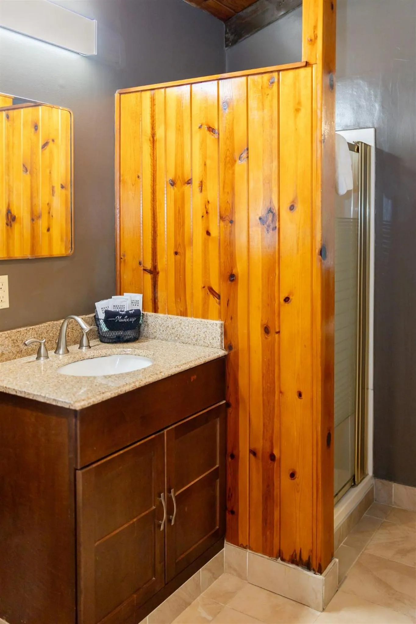 Shower in Fern River Resort