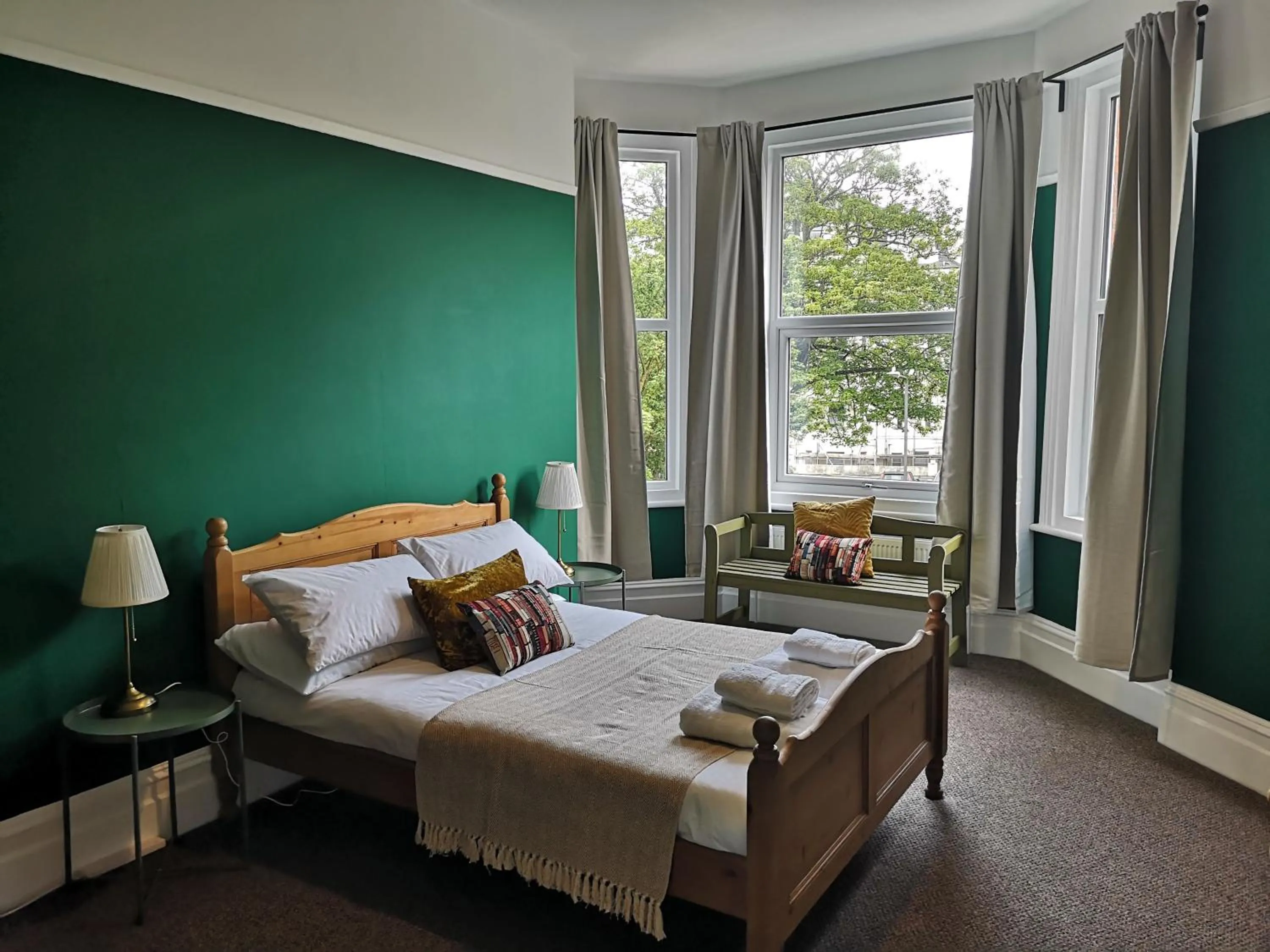 Bedroom in 2 Bedroom Apartment at Kent Escapes Short Lets & Serviced Accommodation Kent, Bouverie Escape Folkestone with Wifi