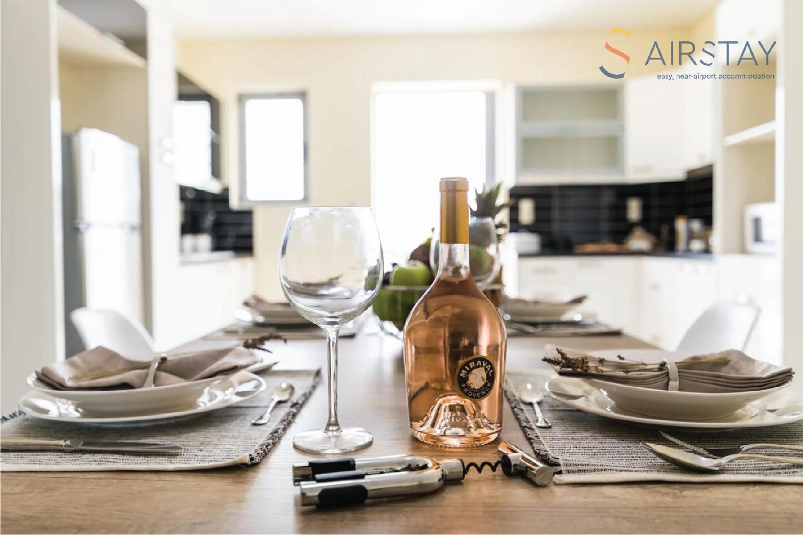 Decorative detail in Thresh Apartments Airport by Airstay