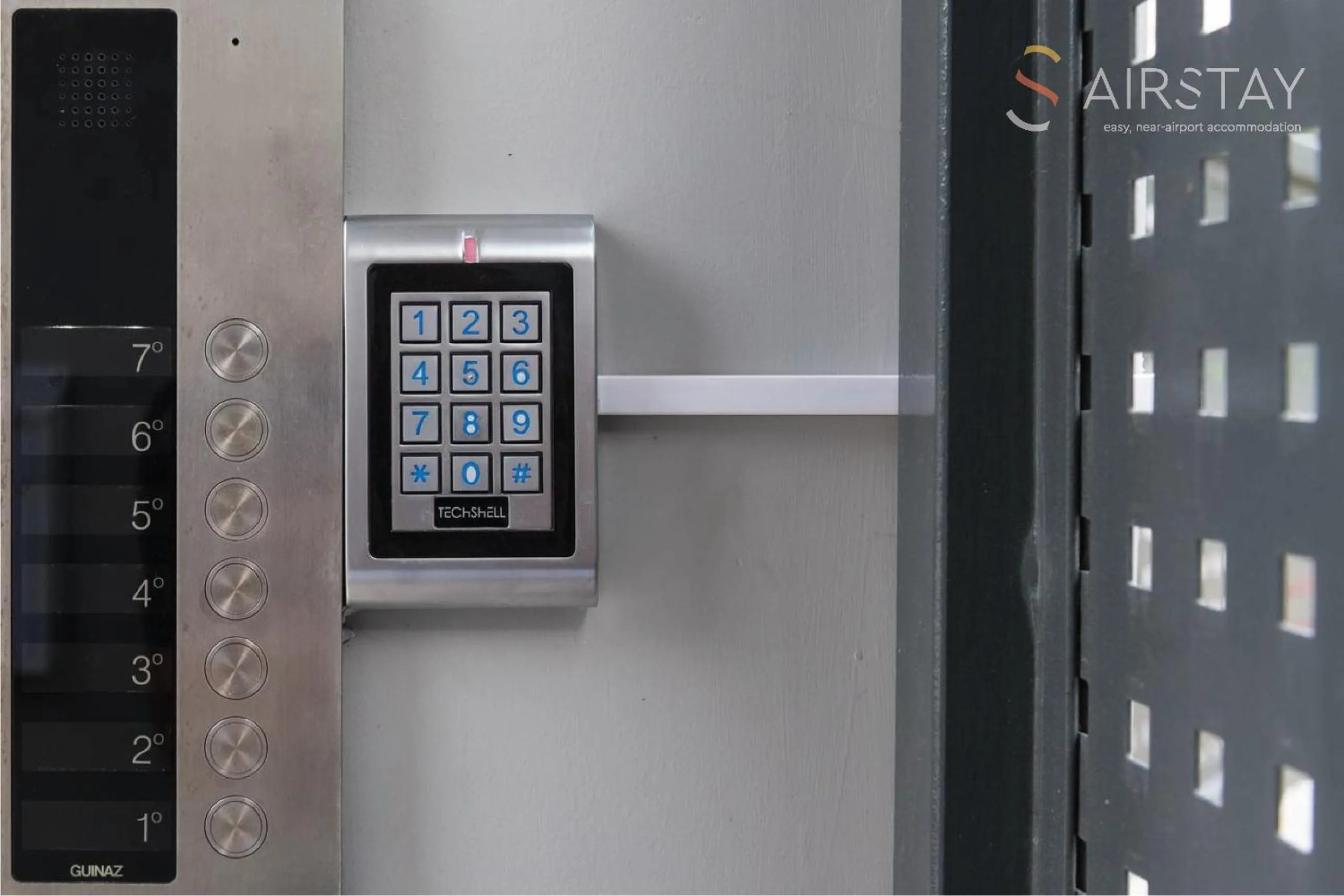 Facade/entrance in Thresh Apartments Airport by Airstay