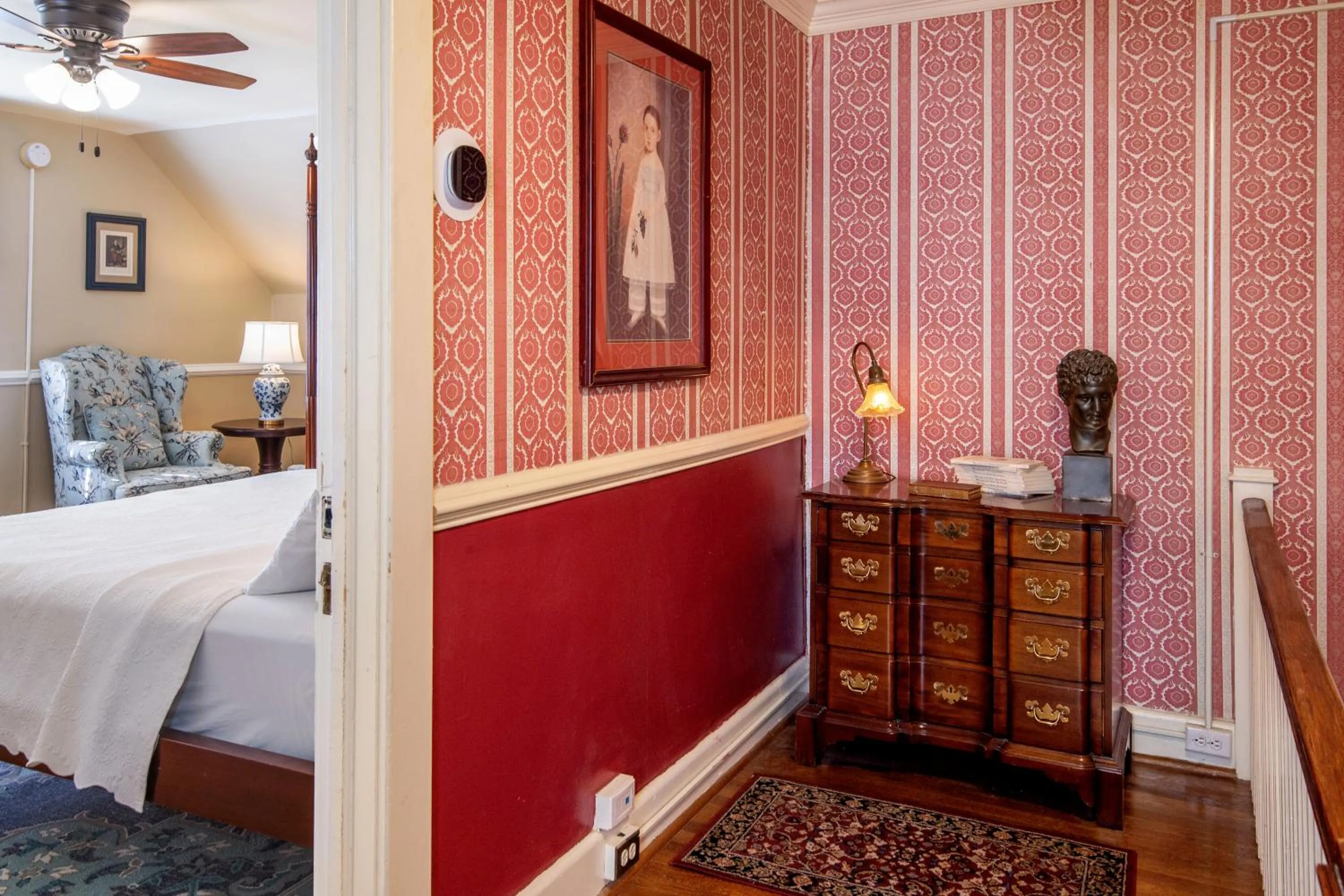 Bed in Cedars of Williamsburg Bed & Breakfast