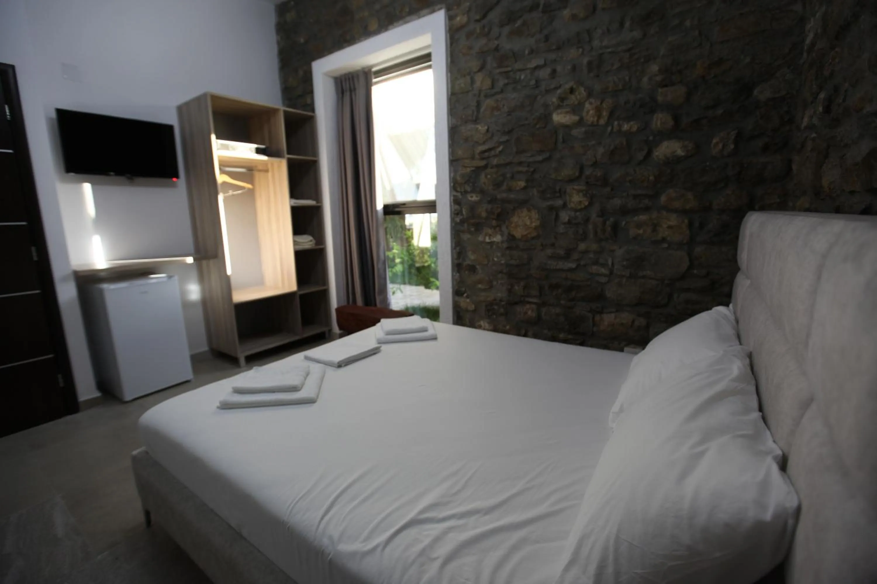 Photo of the whole room, Bed in Bunec Beach Resort