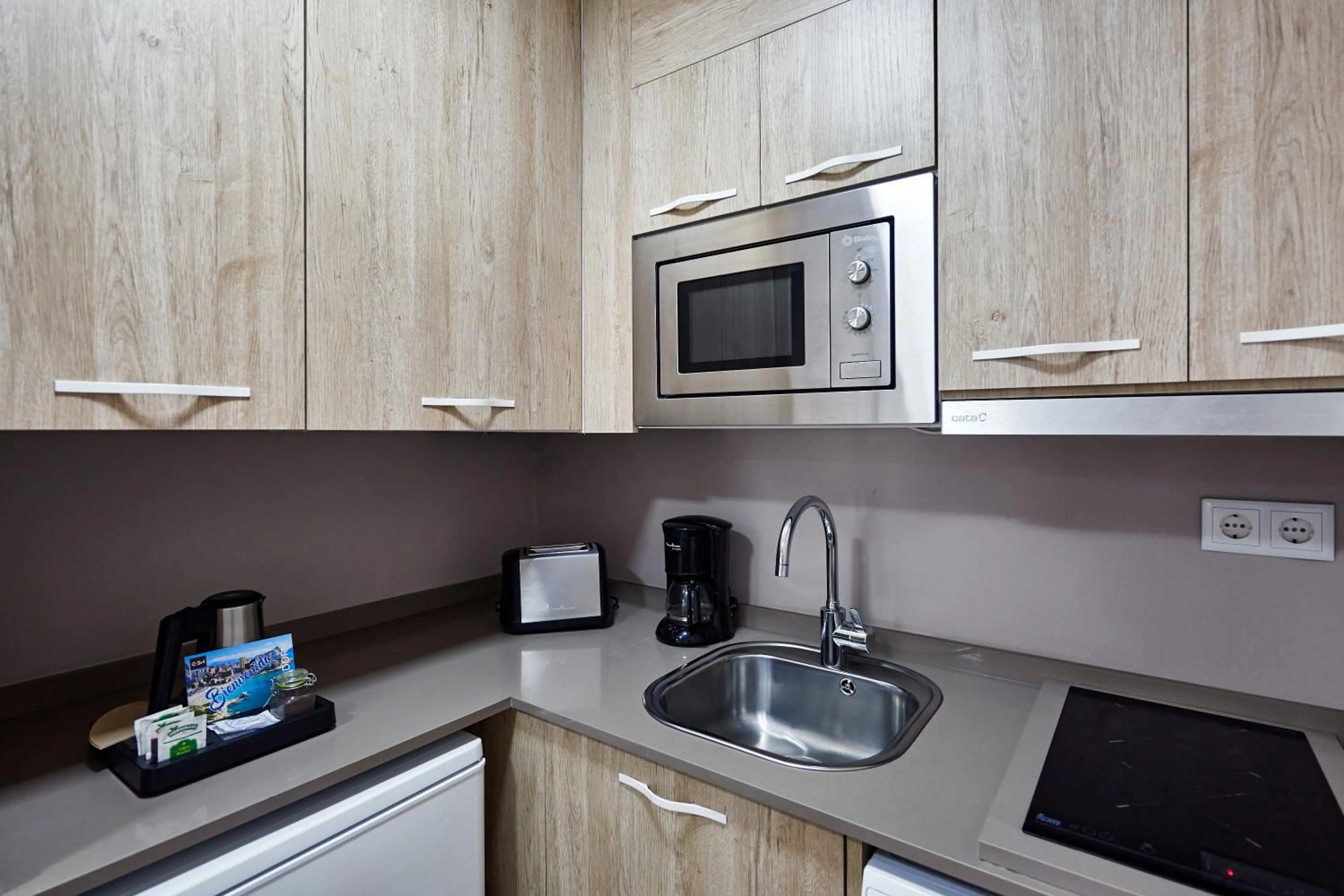 Coffee/tea facilities in GBH Hotel-Apartamentos Caballito de Mar