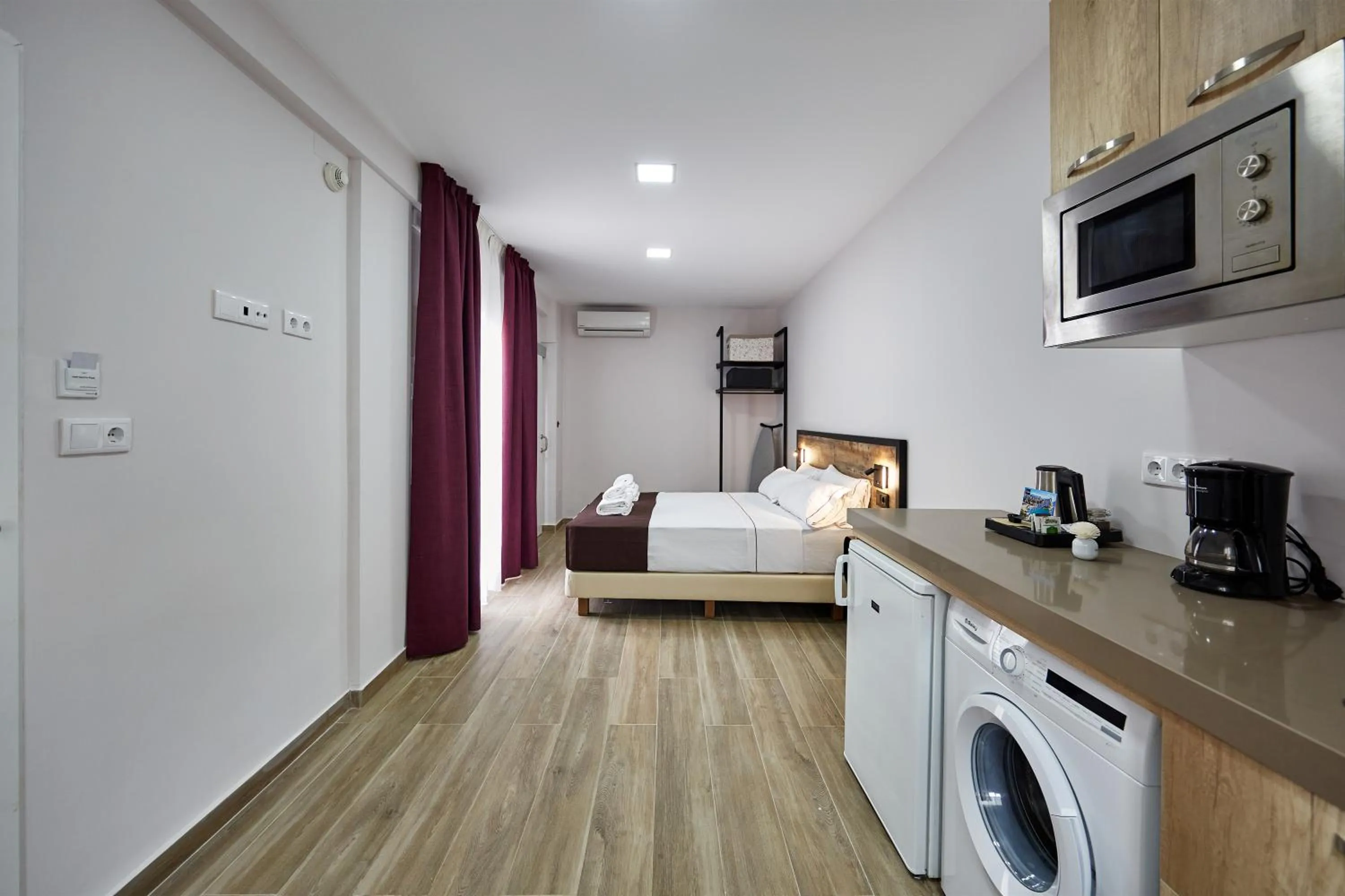 Coffee/tea facilities, Bed in GBH Hotel-Apartamentos Caballito de Mar