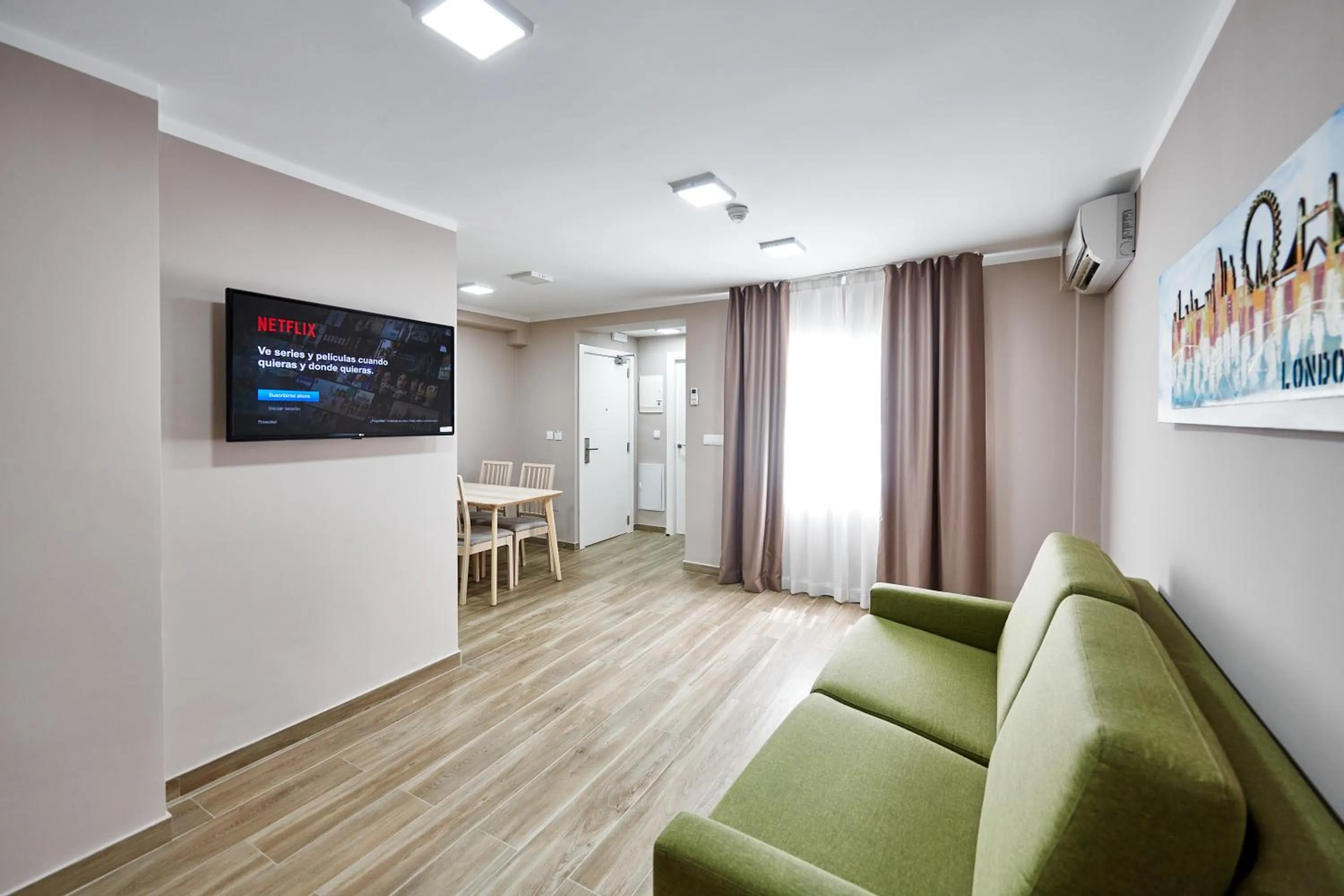 Kitchen or kitchenette in GBH Hotel-Apartamentos Caballito de Mar