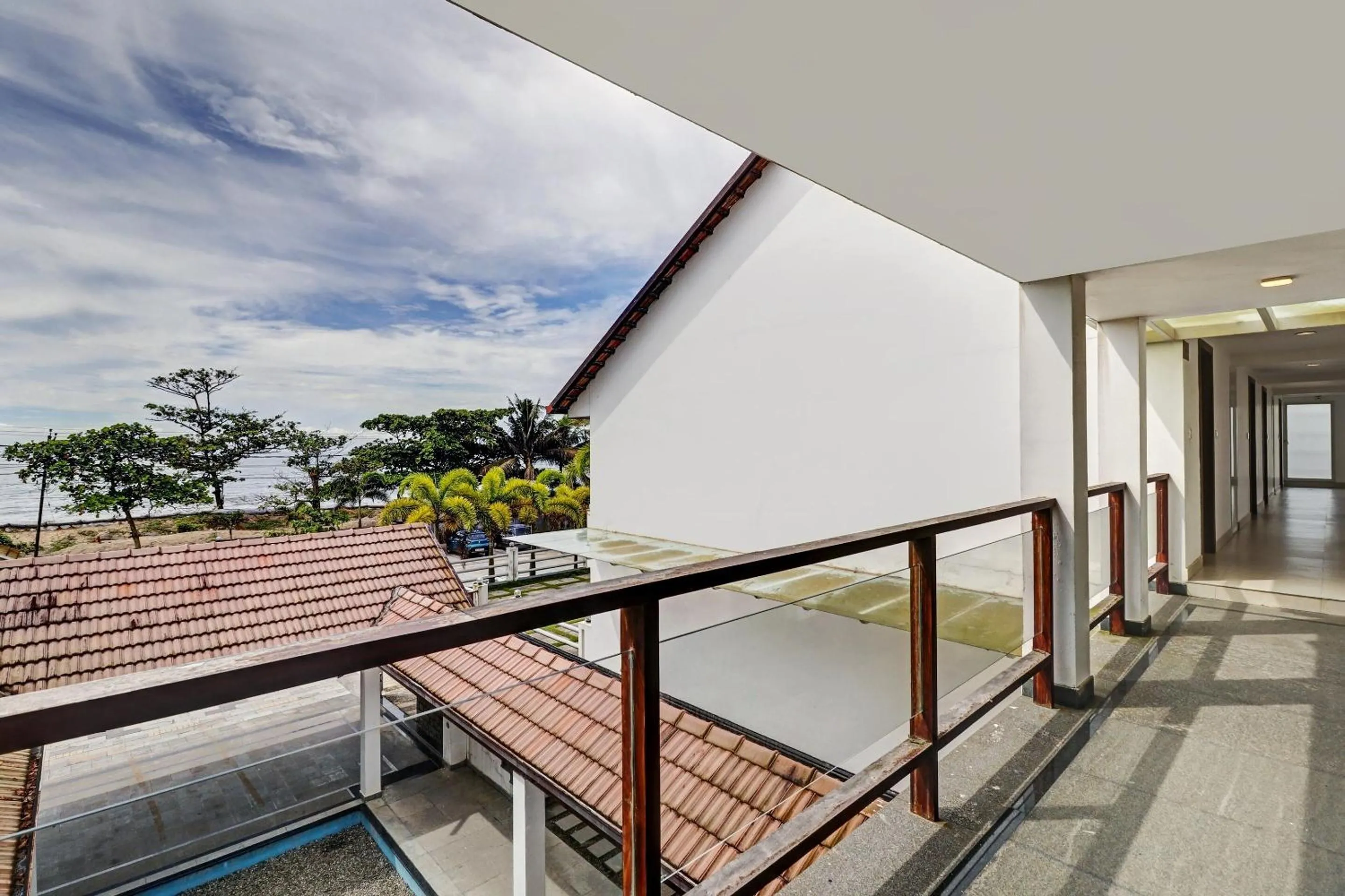 Lobby or reception in Super OAK Edassery's Sealine Villa Stay