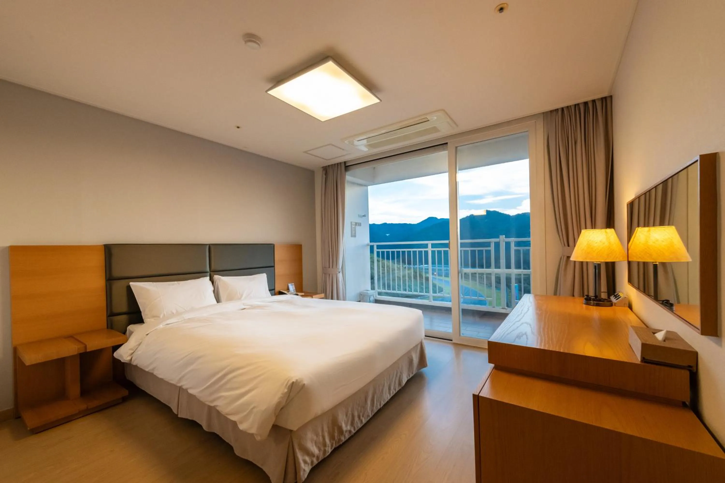 Bedroom, Bed in Take Hotel & Resort Inje Speedium