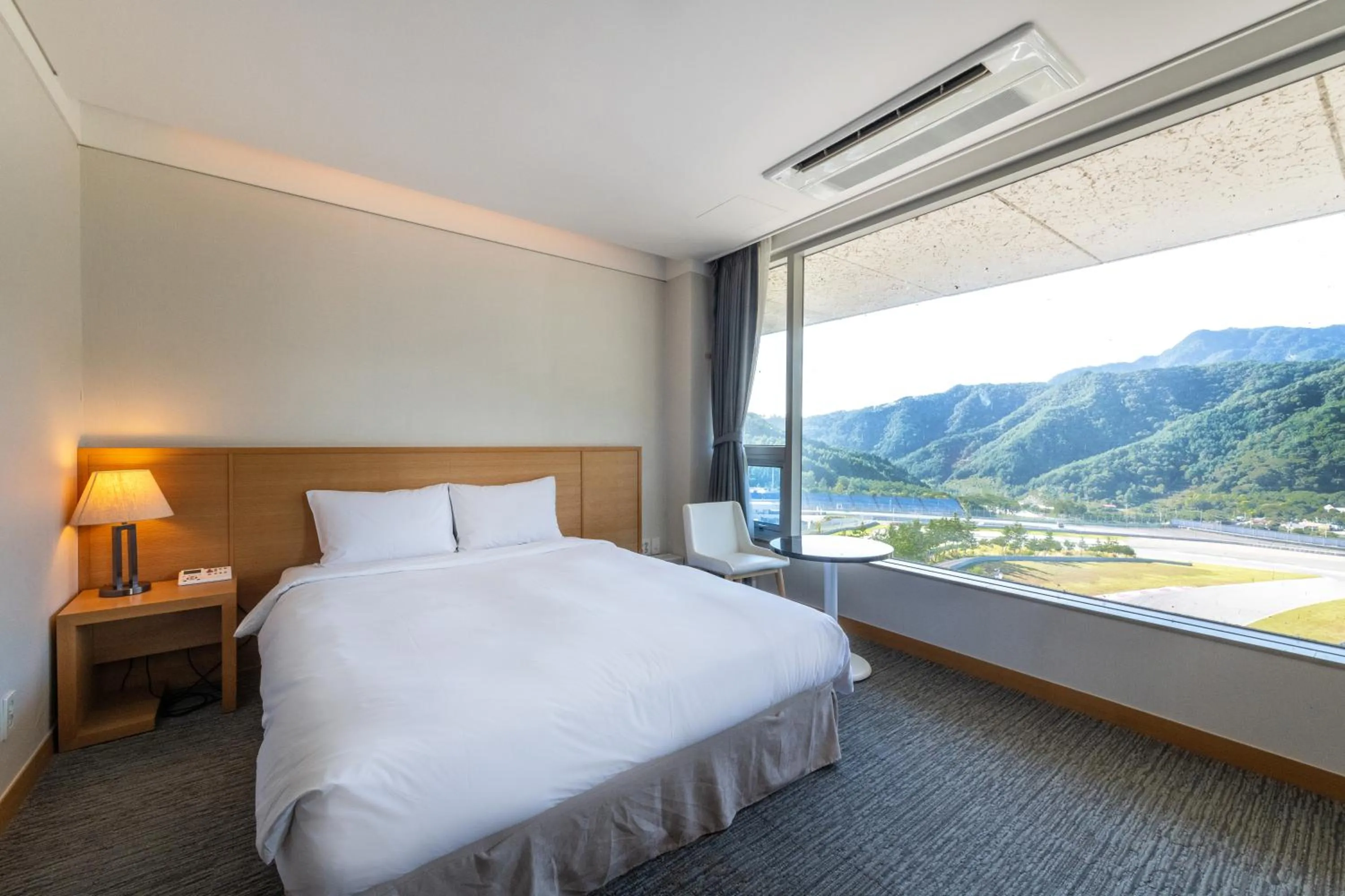 Bed in Take Hotel & Resort Inje Speedium