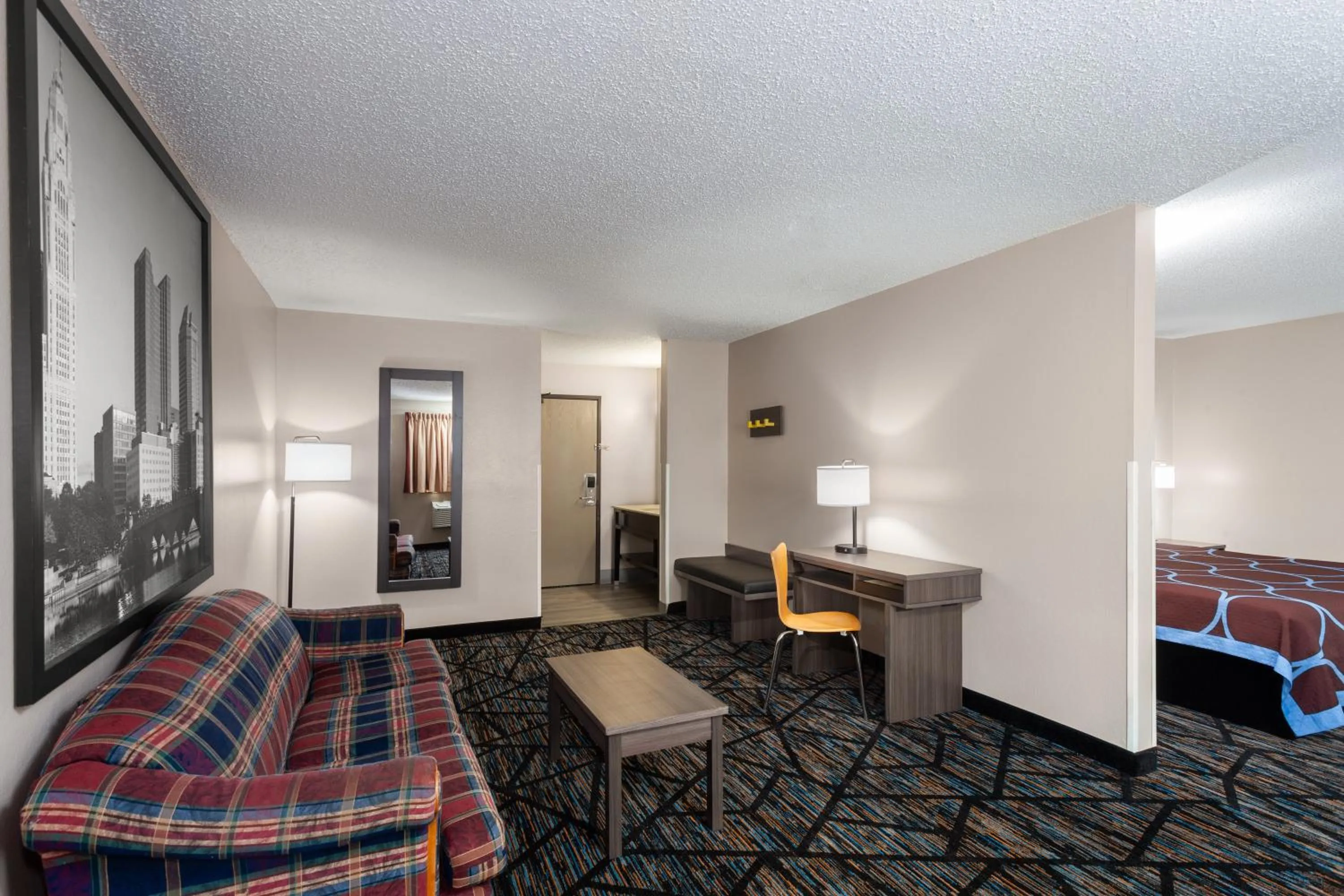 Photo of the whole room, Bed in Super 8 by Wyndham Mt. Vernon