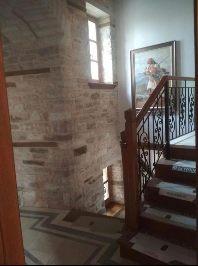 Property building in Argjiro Traditional