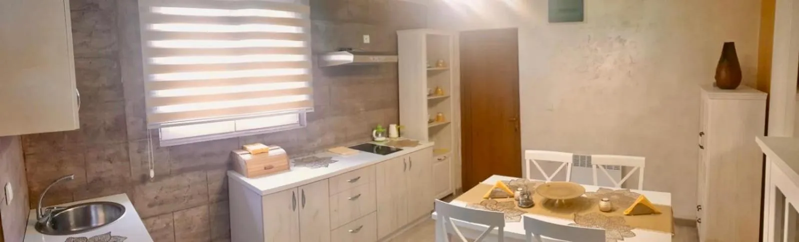 Kitchen or kitchenette in Bali Mountain resort Montenegro