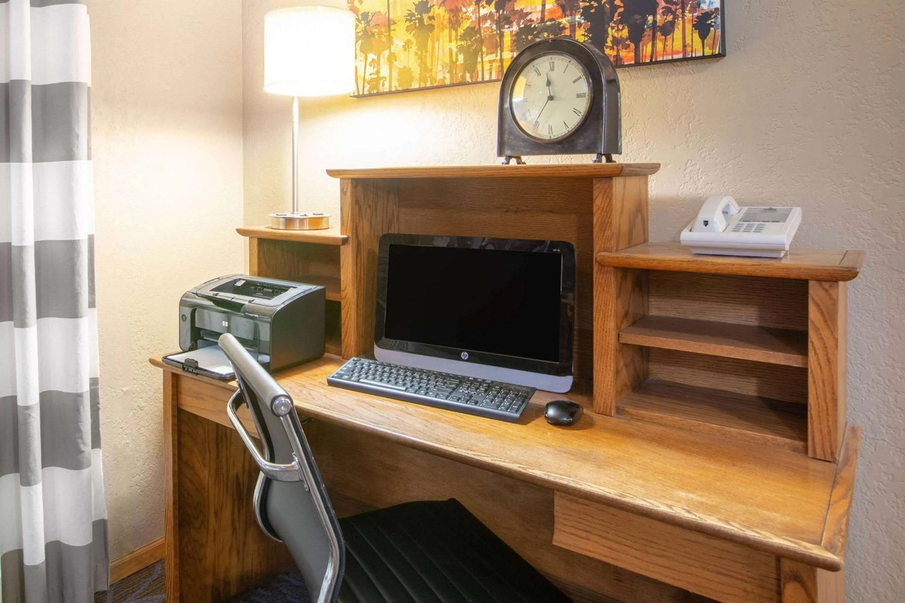 Business facilities in AmericInn by Wyndham Clear Lake