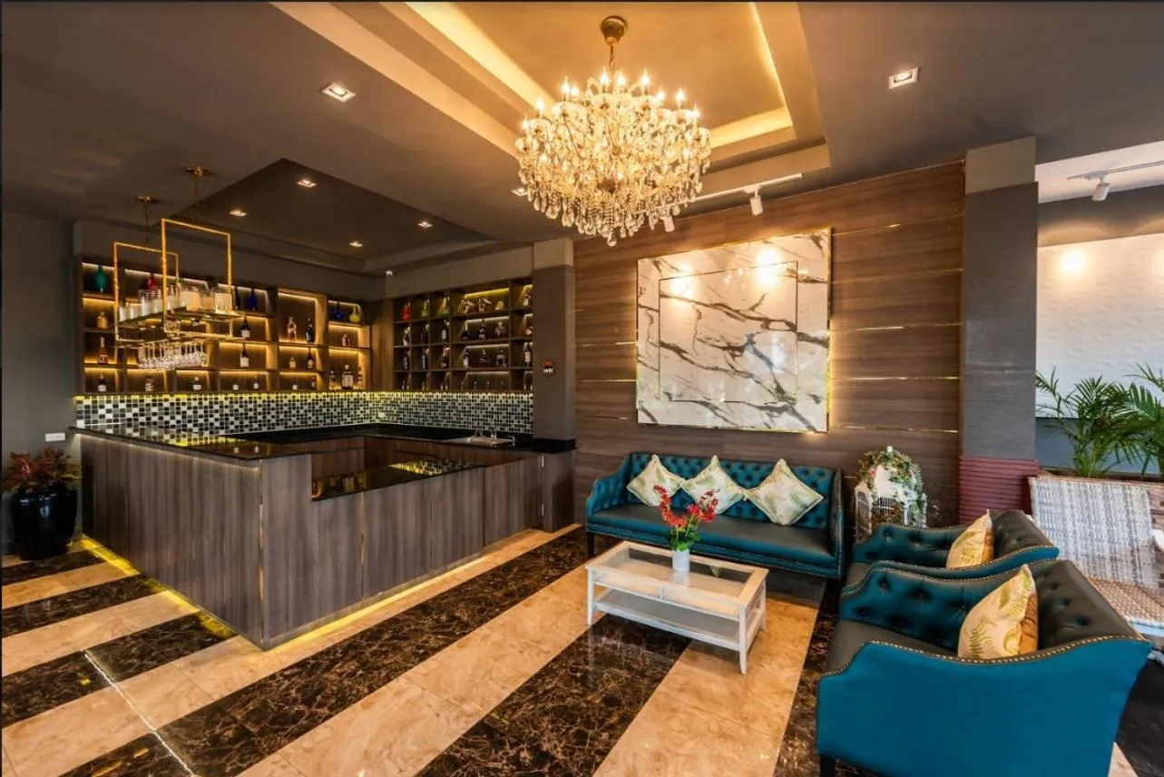 Lounge or bar in Napheera Royal Tel