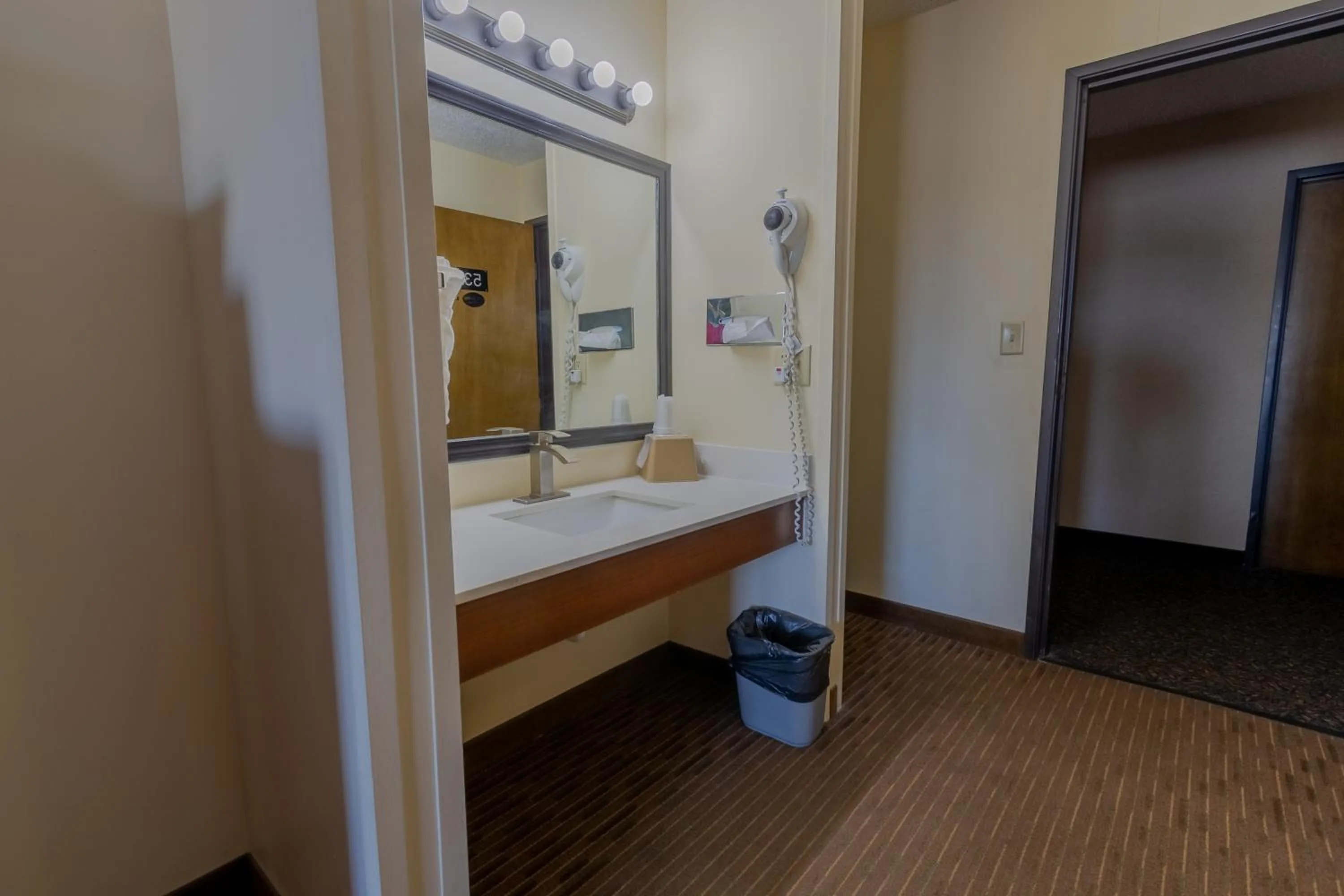 heating, Bed in Thunderbird Lodge