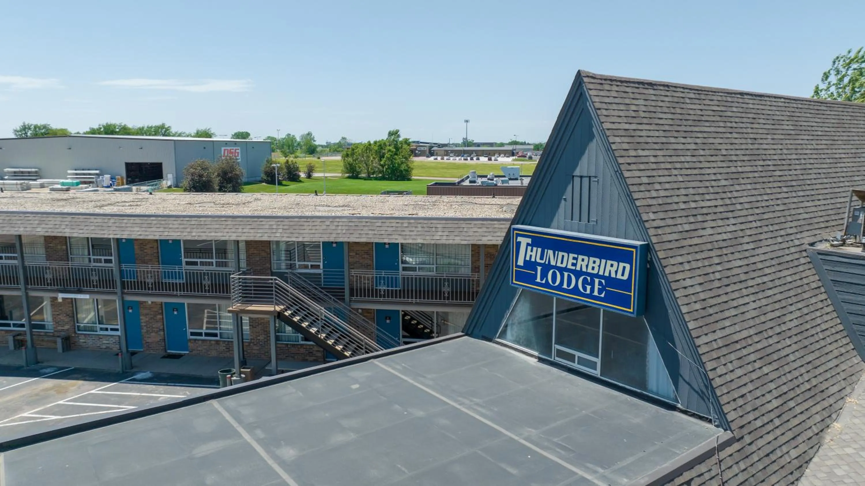 Property building in Thunderbird Lodge