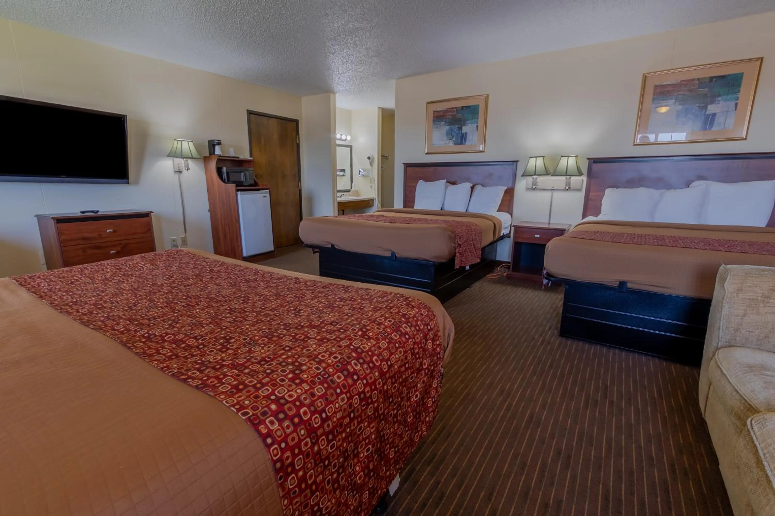 Bed in Thunderbird Lodge